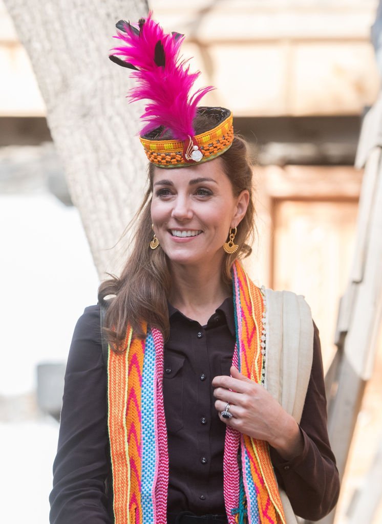 Kate Middleton during a visit to a settlement of the Kalash people in Chitral, Pakistan. | Photo: Getty Images
