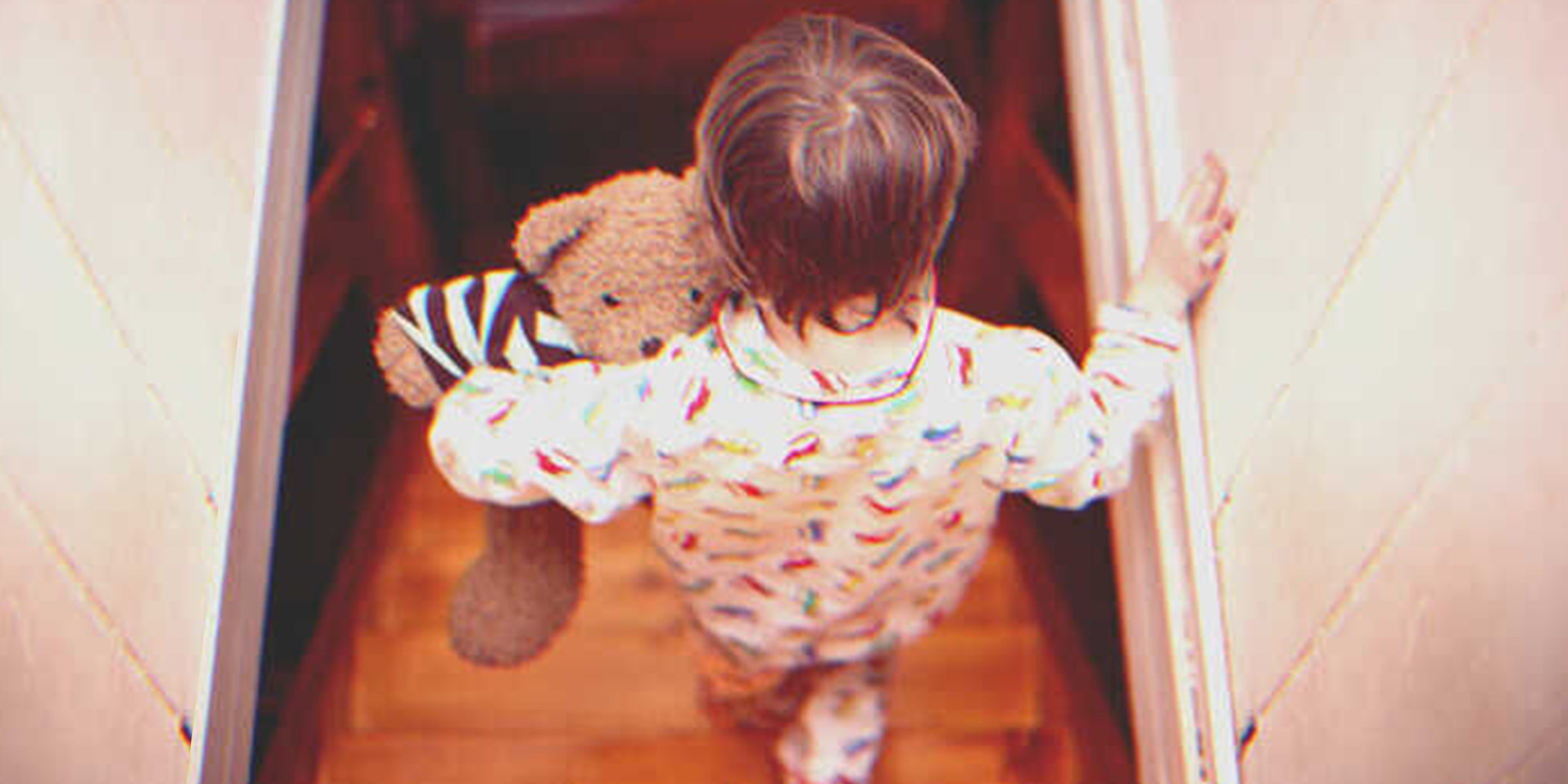 Eric didn't want Dexter to be sacred, so he went to the basement to give him his teddy. | Source: Getty Images