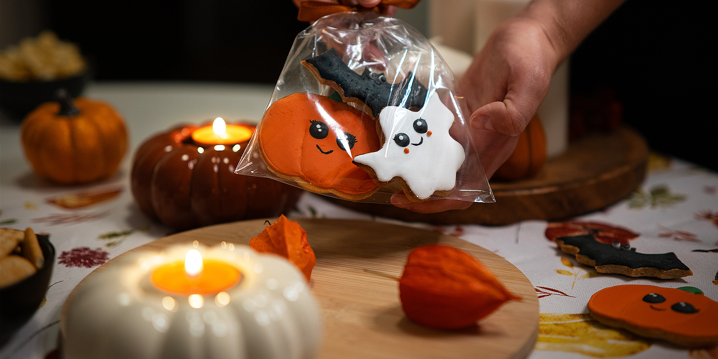 Halloween cookies | Source: Shutterstock