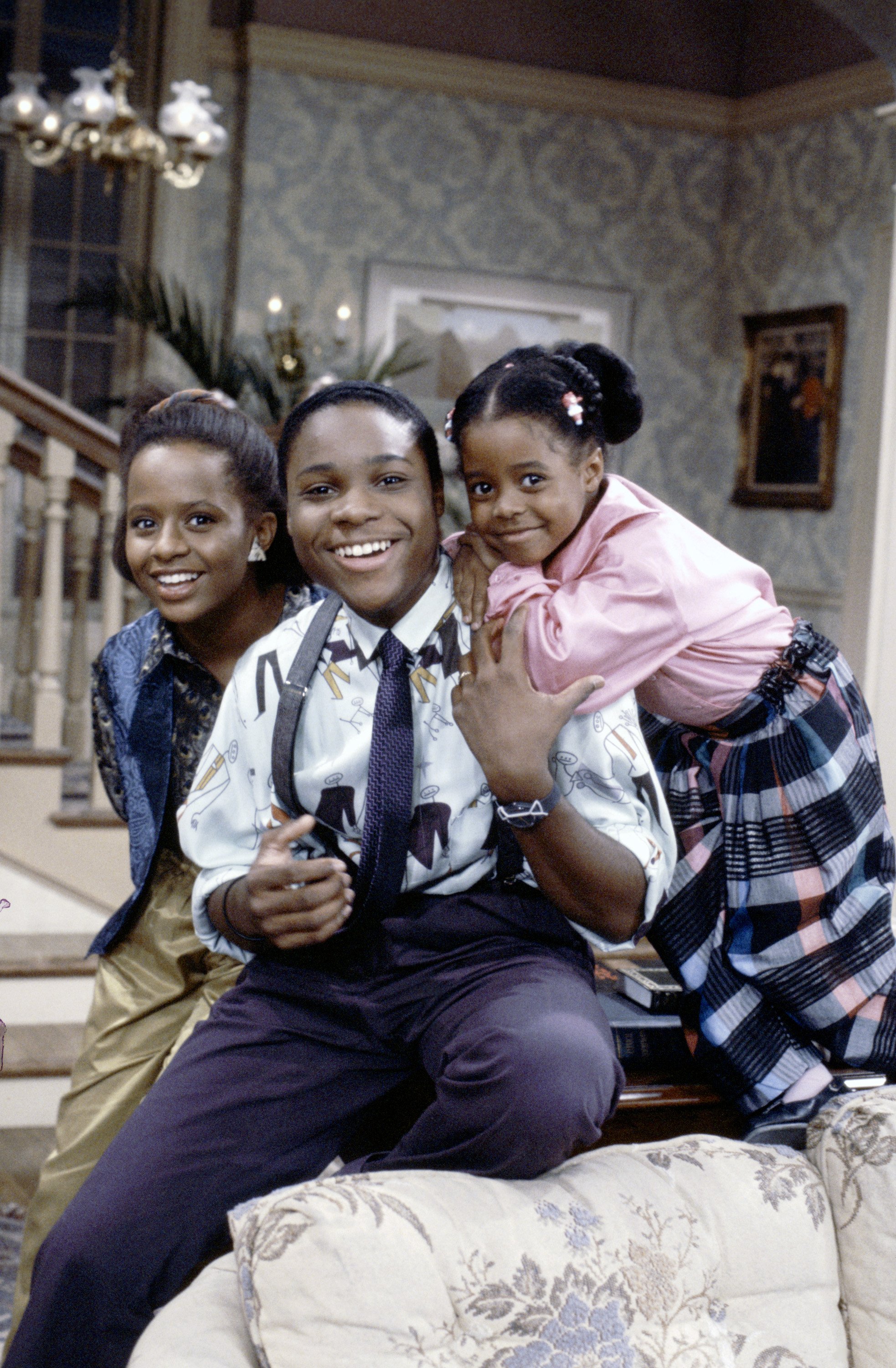 Tempestt Bledsoe, Malcolm-Jamal Warner and Keshia Knight Pulliam pictured on the set of "The Cosby Show" in an undated photo | Photo: Getty Images