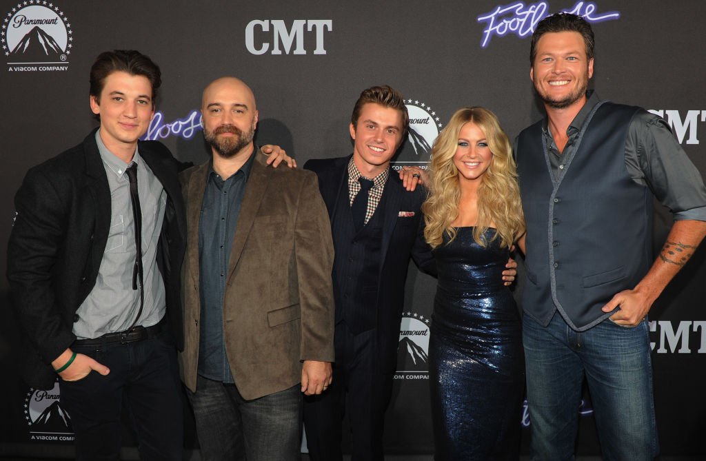 Actor Miles Teller, Director Craig Brewer, Actors Kenny Wormald, Julianne Hough with Recording Artist Blake Shelton attend FOOTLOOSE Nashville screening on October 6, 2011 | Getty Images / Global Images Ukraine