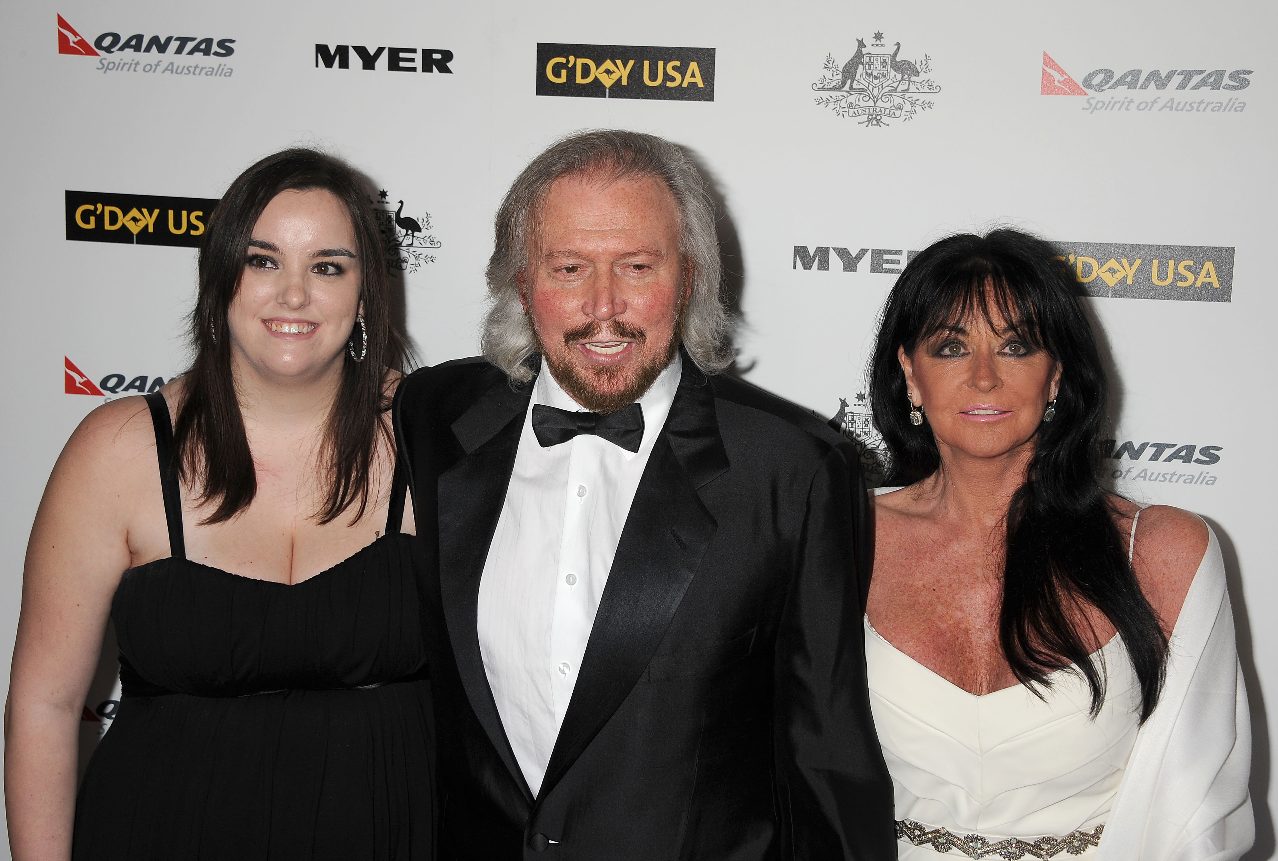 Alexandra Gibb, Barry Gibb and Linda Ann Gibb at Hollywood Palladium on January 22, 2011, in Hollywood, California. | Source: Getty Images
