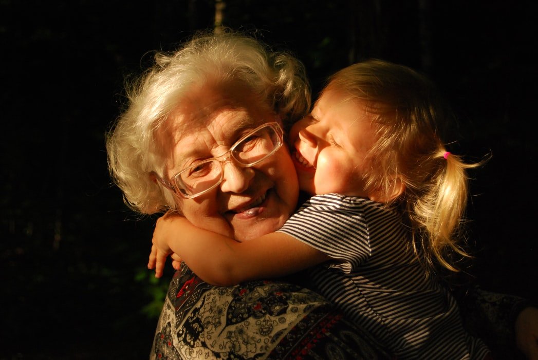 Grandmother with child | Source: Unsplash