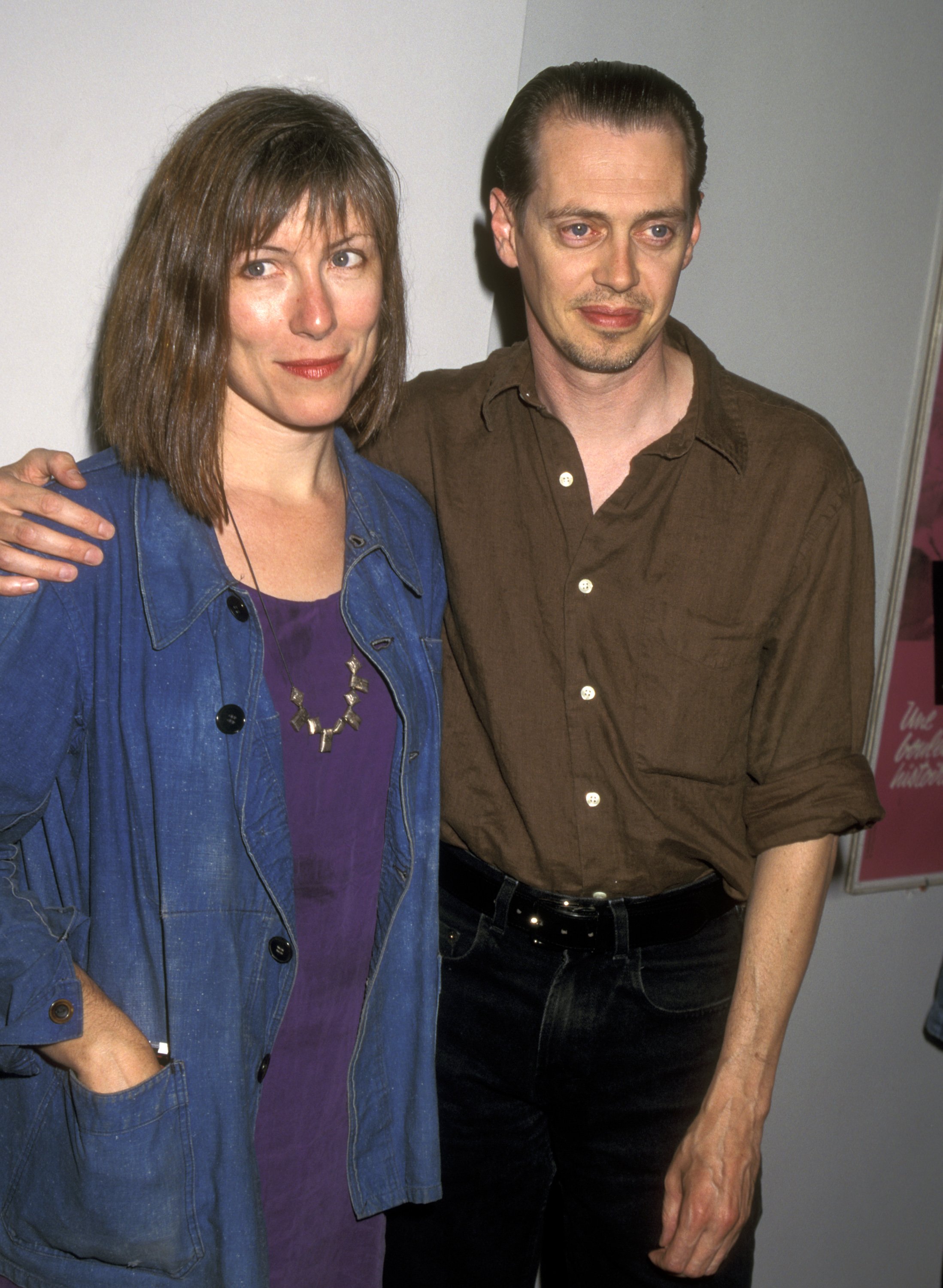 Steve Buscemi and wife Jo Andres attend the premiere of "Living in Oblivion" on July 11, 1995 at Angelka 57 Theater in Hollywood, California | Source: Getty Images 