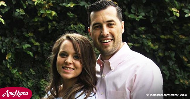  Jinger Duggar shows off growing baby bump at 6 months in a new photo with husband