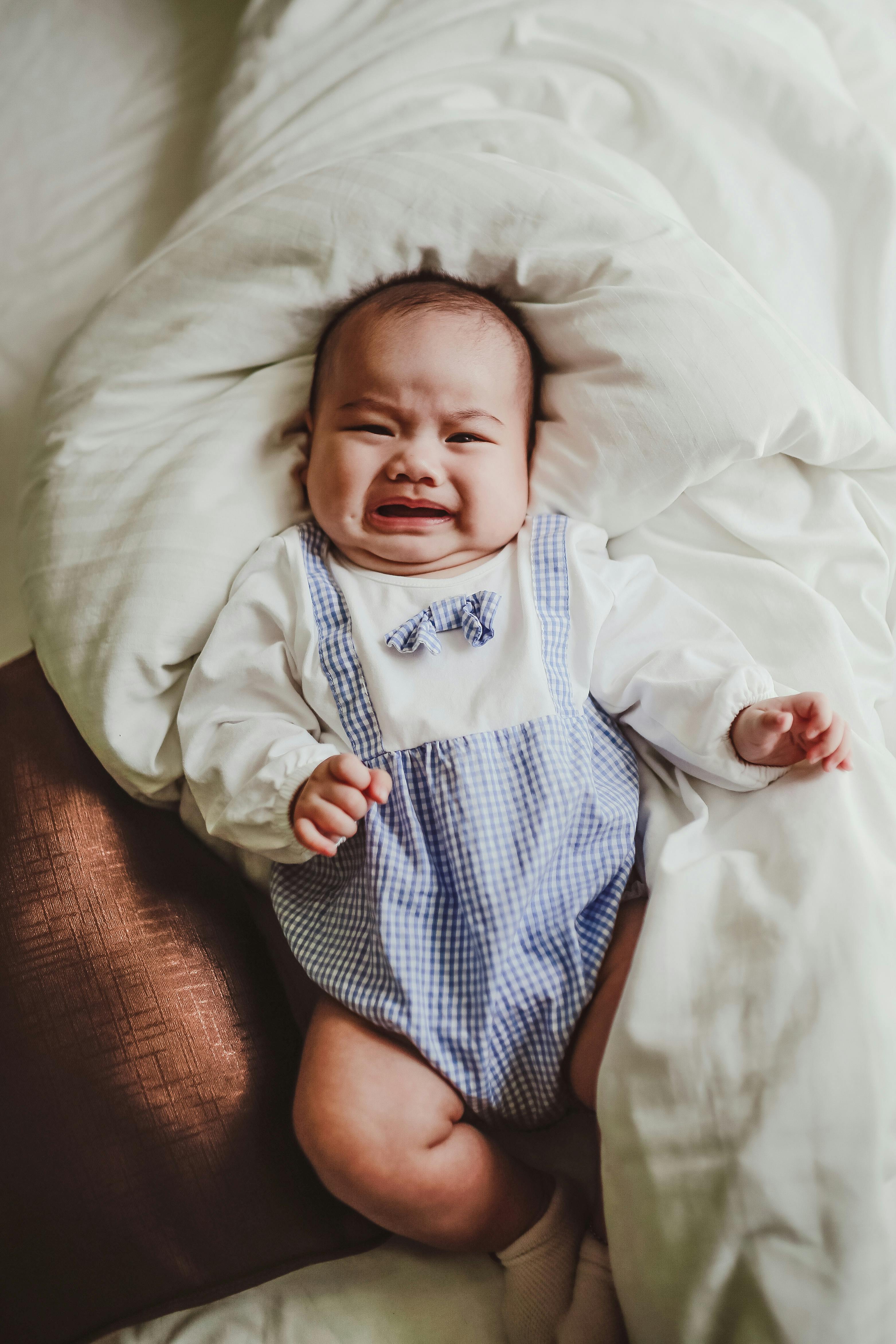 Baby Lily crying in the background | Source: Pexels