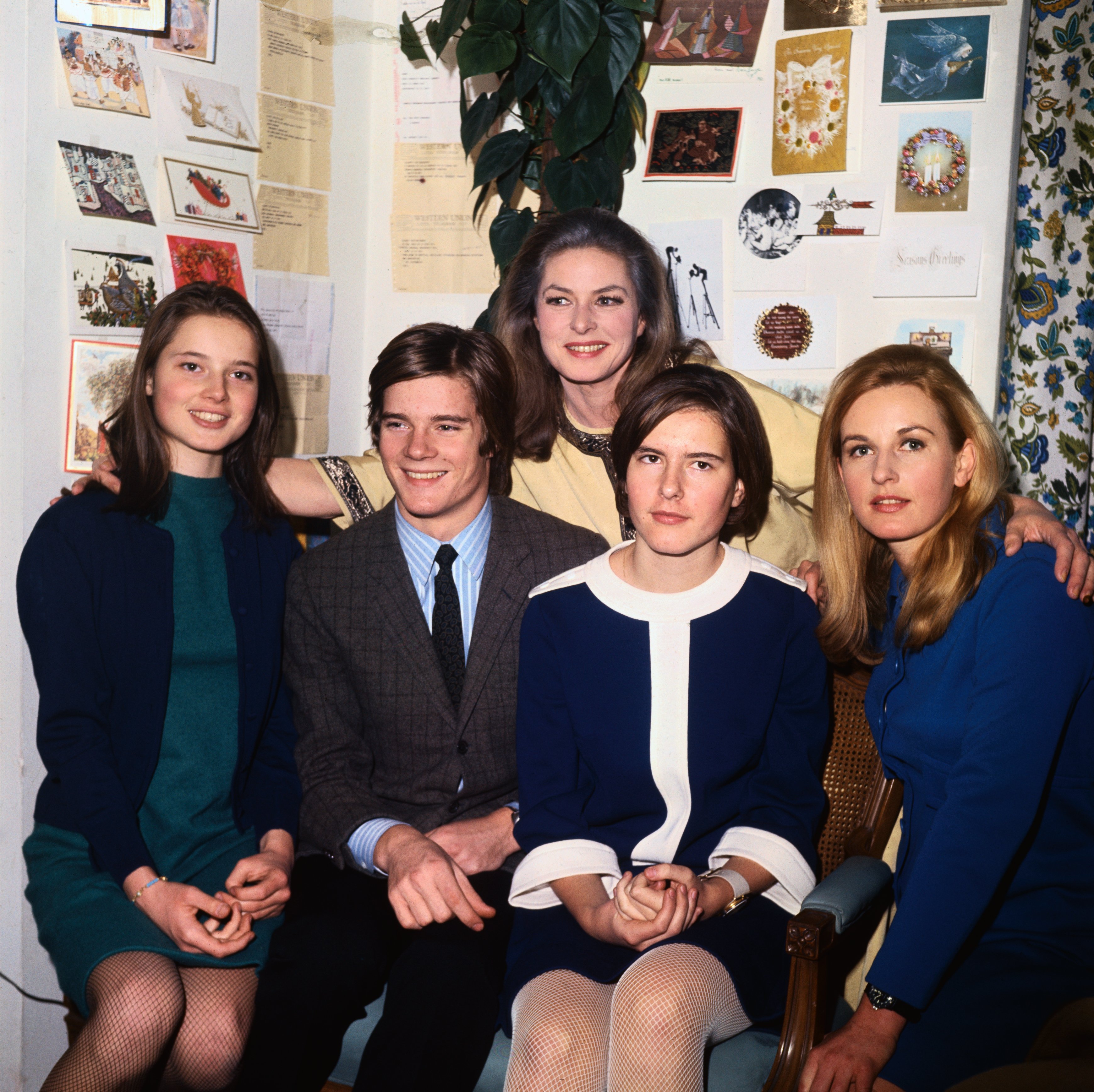 Photo of Ingrid Bergman, Isabella Rossellini, Roberto, Jr. Rossellini, Isotta Rossellini, and Pia Lindström on December 27, 1967, in New York | Source: Getty Images
