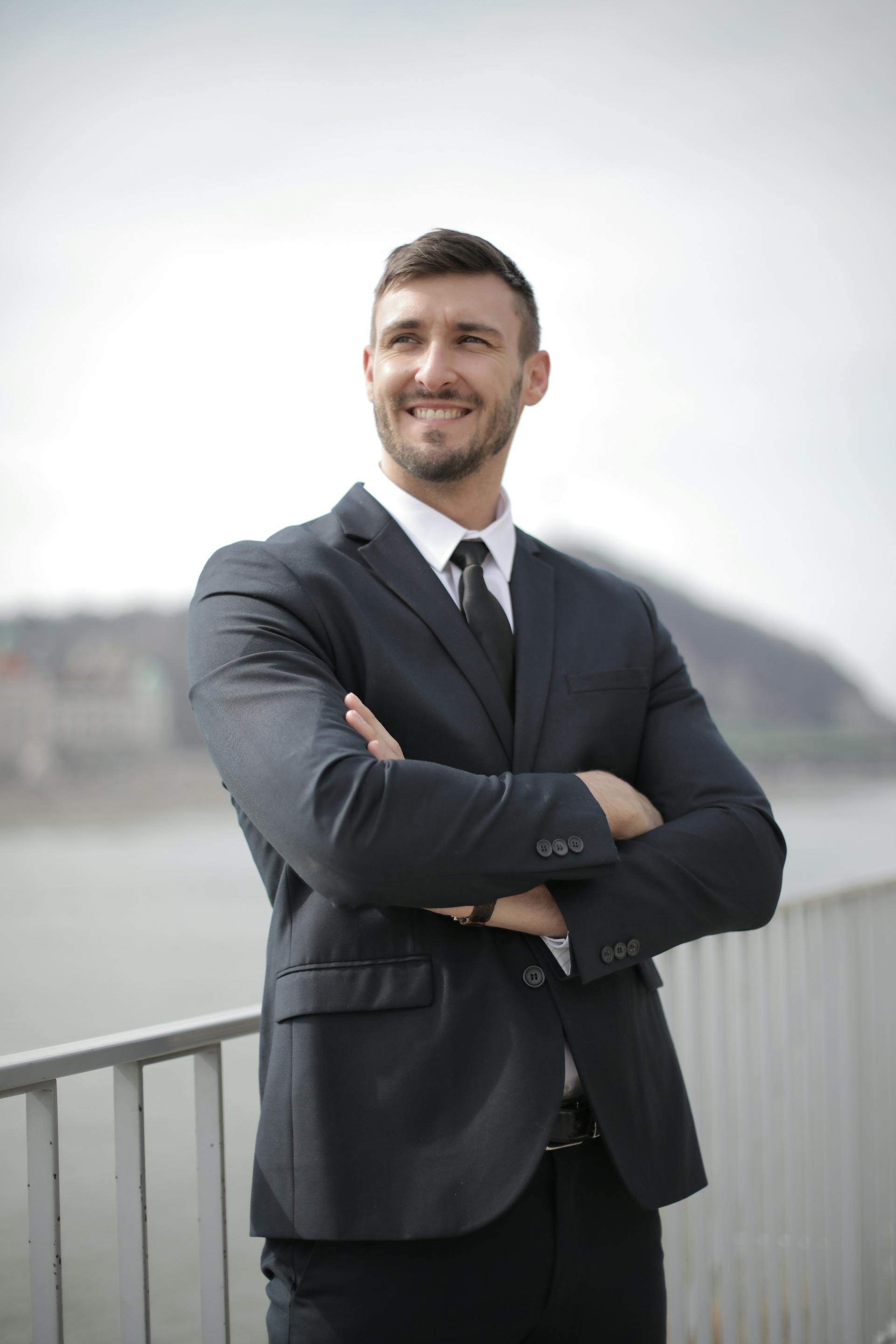 A man in a suit | Source: Pexels