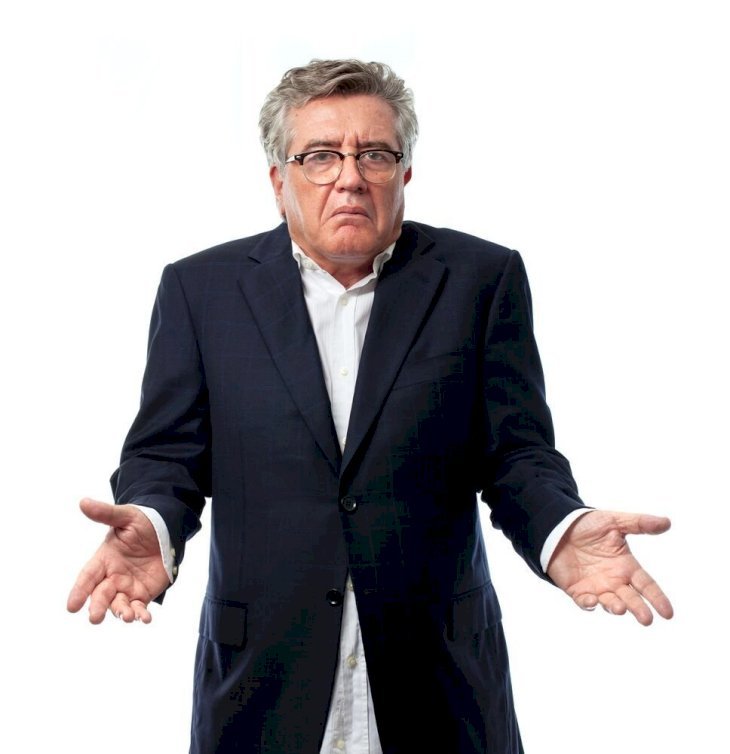 Un monsieur très perplexe. | Source : Shutterstock Un monsieur très perplexe. | Source : Shutterstock