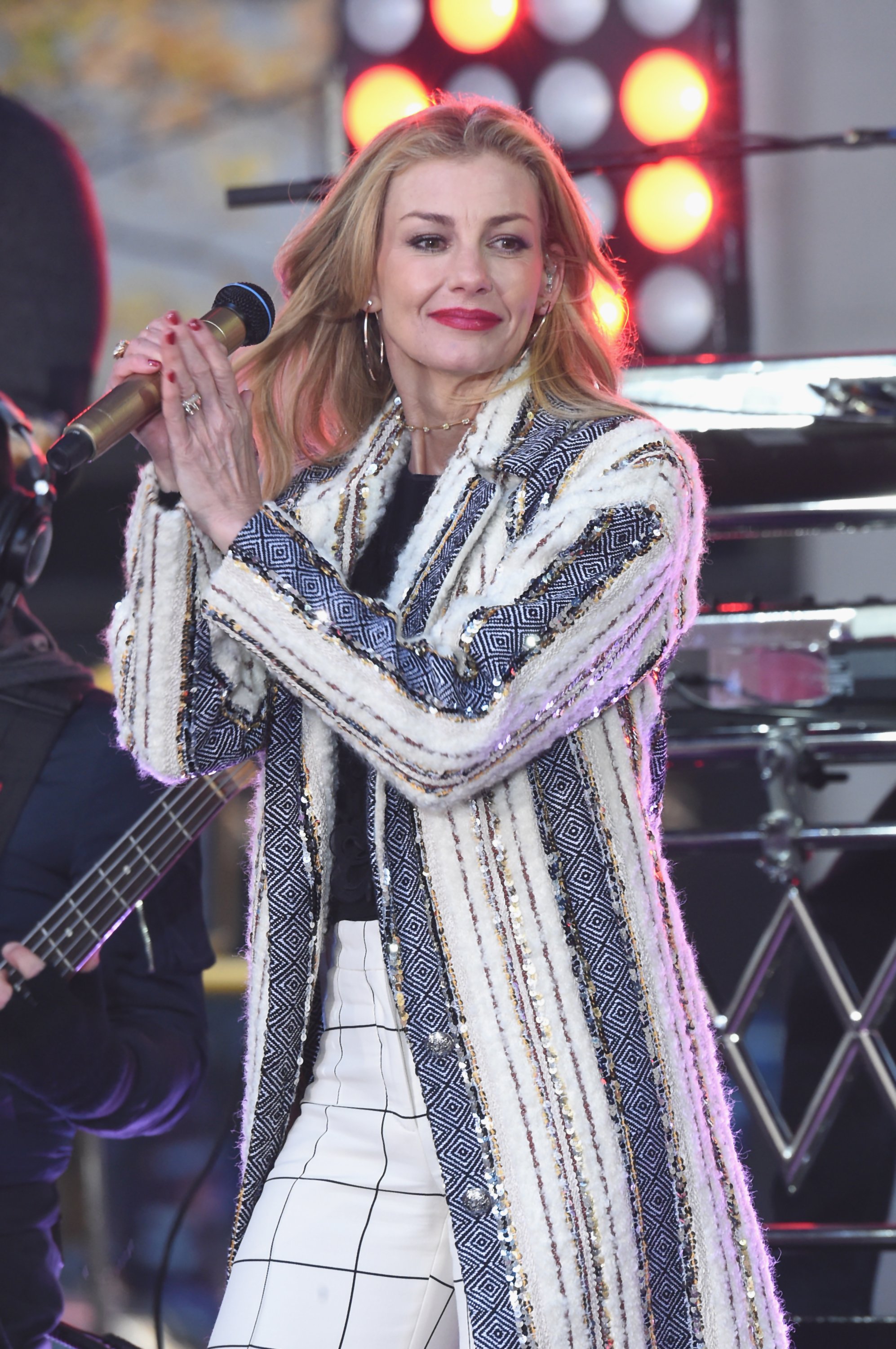 Faith Hill performs On NBC's Today at Rockefeller Plaza on November 17, 2017 | Photo: GettyImages