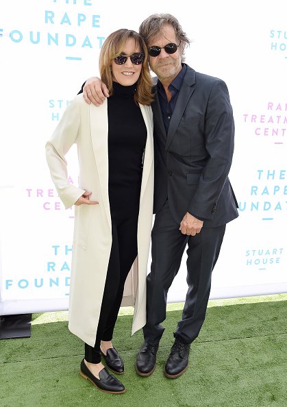 Felicity Huffman et William H. Macy au brunch annuel de la Fondation du viol, le 7 octobre 2018 | Photo: Getty Images Felicity Huffman et William H. Macy au brunch annuel de la Fondation du viol, le 7 octobre 2018 | Photo: Getty Images