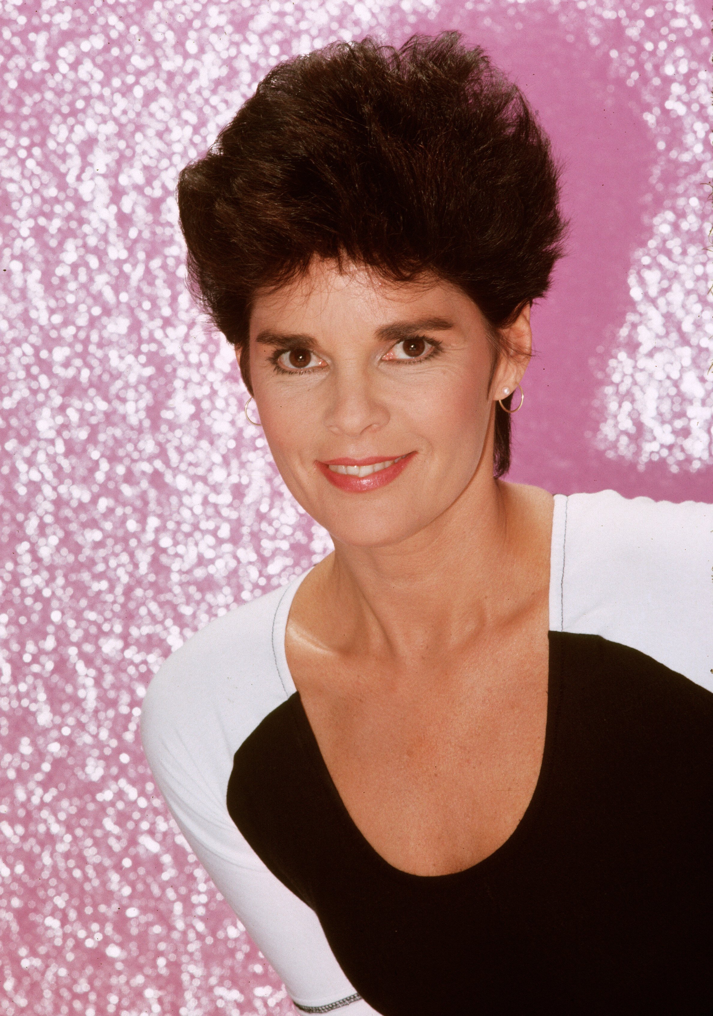 Actress Ali MacGraw poses for a portrait in 1982 in Los Angeles, California.| Source: Getty Images