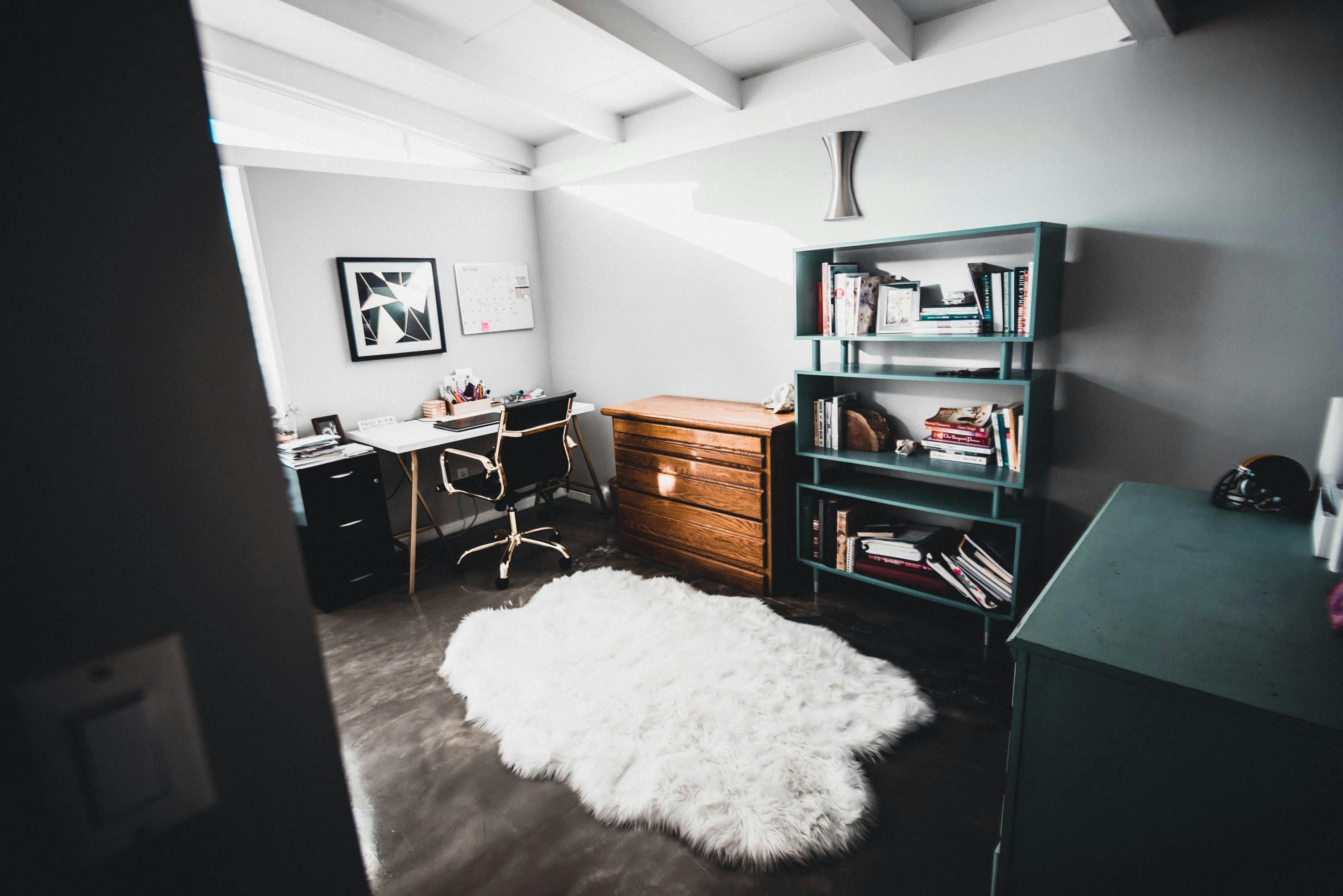 For illustration purposes only. A home office | Source: Pexels