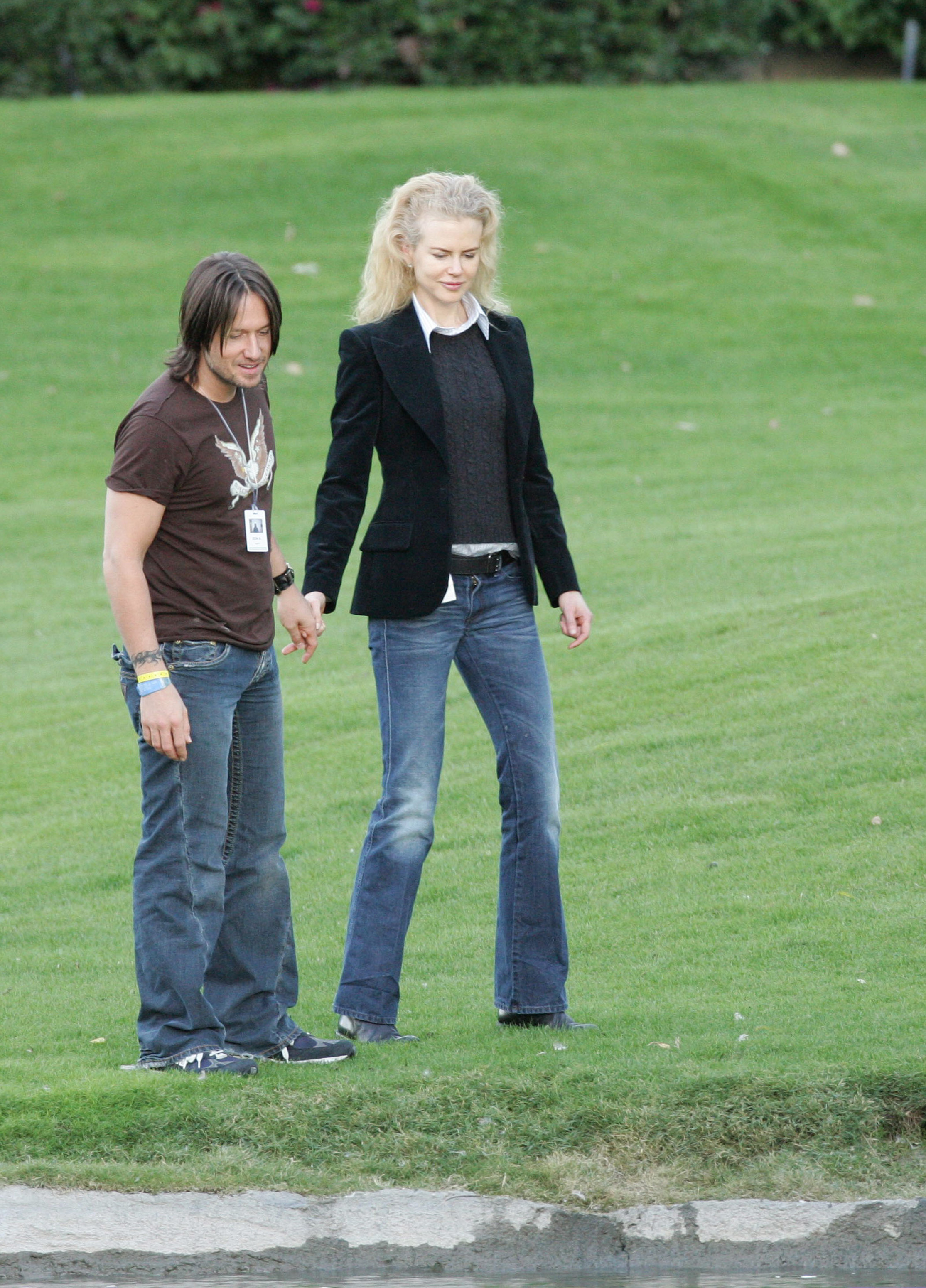 Keith Urban and Nicole Kidman spotted out in Los Angeles, California on November 12, 2006. | Source: Getty Images