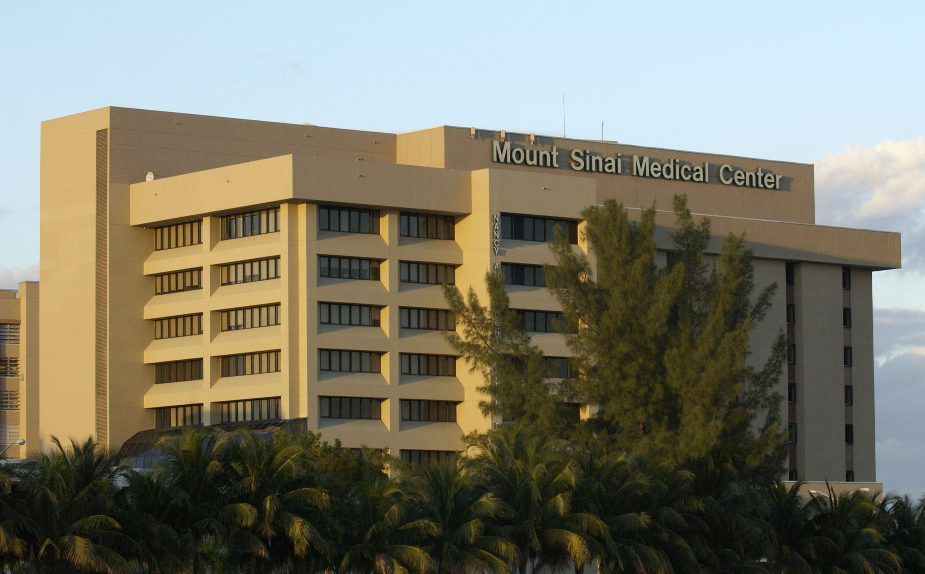 Mount Sinai Medical Center, where Maurice Gibb was taken on January 11, 2003 in Miami Beach, Florida. | Source: Getty Images