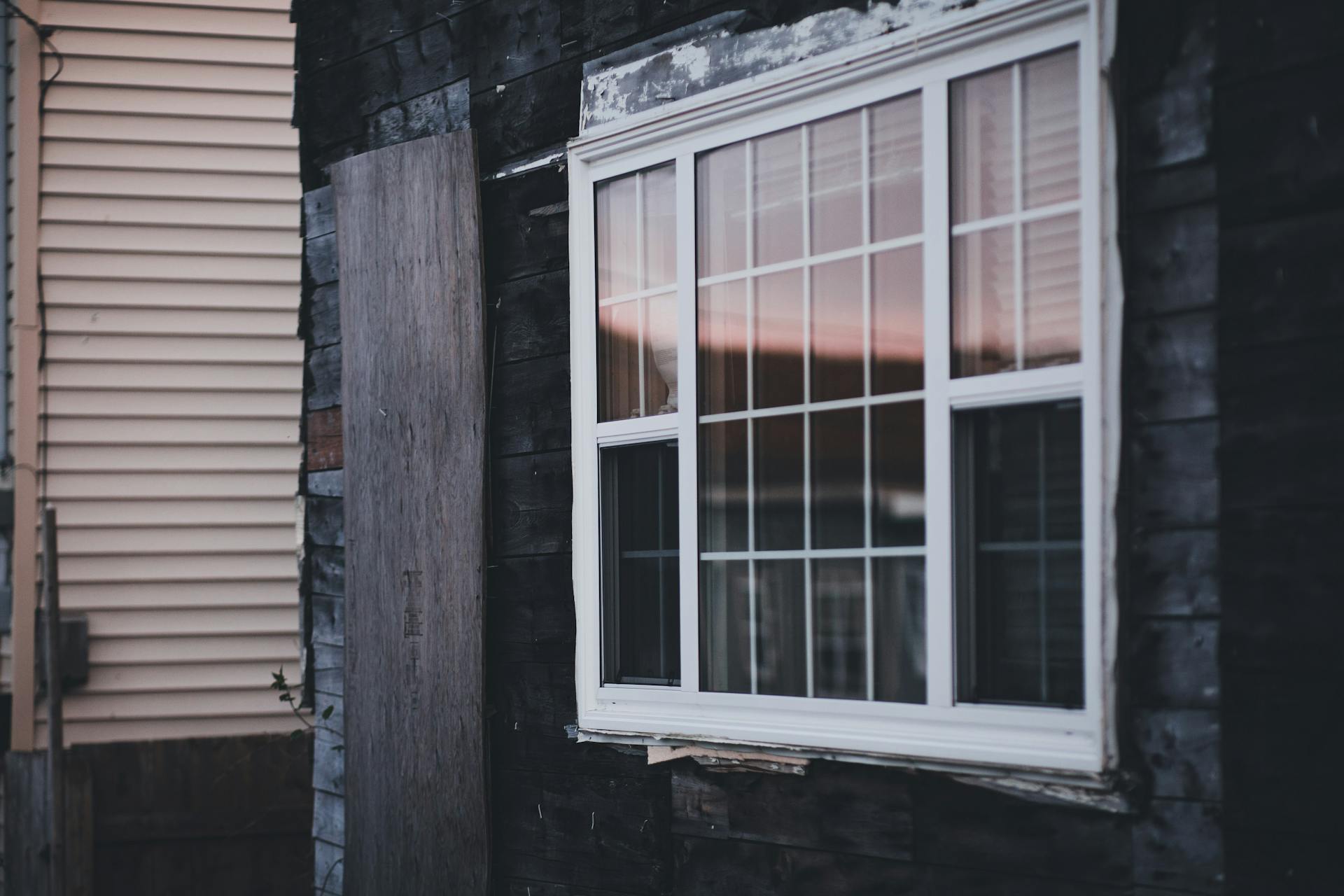 A house's window | Source: Pexels