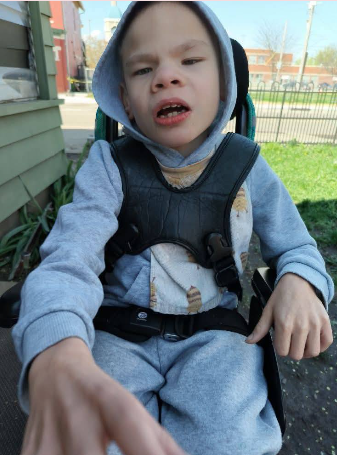Hershall Creachbaum is strapped in on a chair, froma post dated July 13, 2025 | Source: Facebook/MissyRowlandCreachbaum