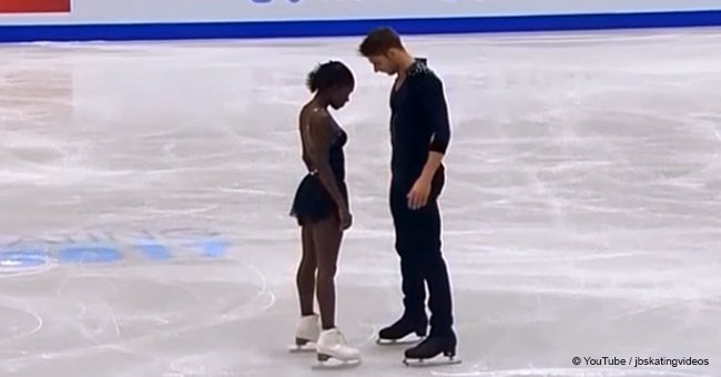Figure skaters wow audience with magnificent 'Fifty Shades of Grey' routine