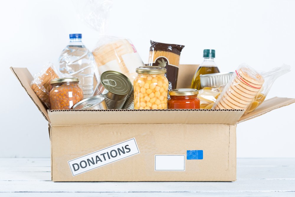 Caja con alimentos para donar. | Foto: Shutterstock