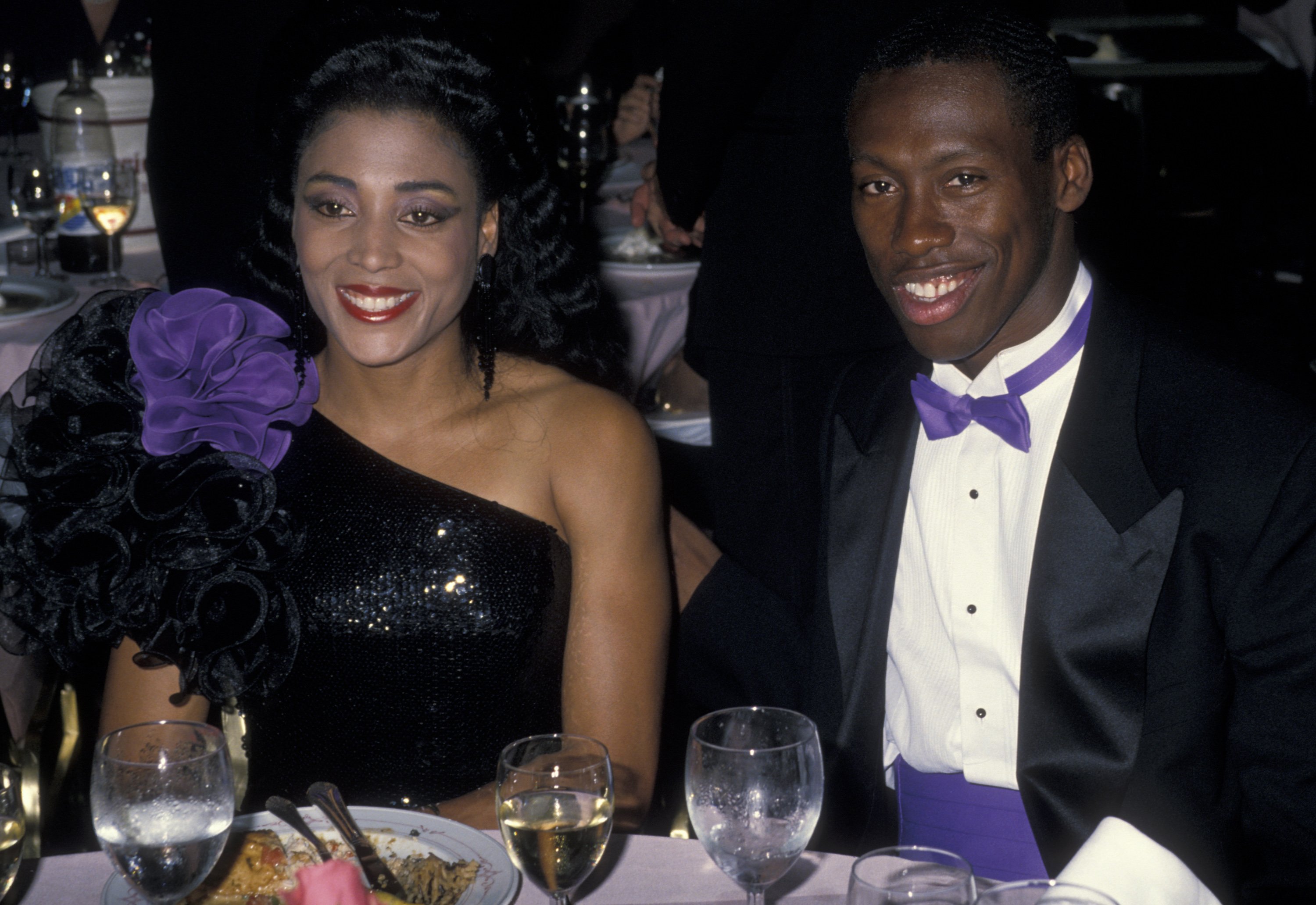 Athletes Florence Griffith-Joyner and Al Joyner at the Marriott Marquis Hotel in New York City on October 17, 1988 | Source: Getty Images 