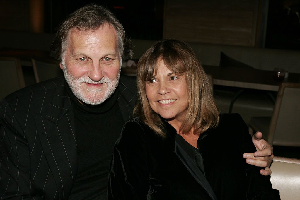 Jean-Jacques Debout et Chantal Goya arrivent à la soirée Royal Palm tenue au restaurant Market. | Photo : Getty Images. Jean-Jacques Debout et Chantal Goya arrivent à la soirée Royal Palm tenue au restaurant Market. | Photo : Getty Images.