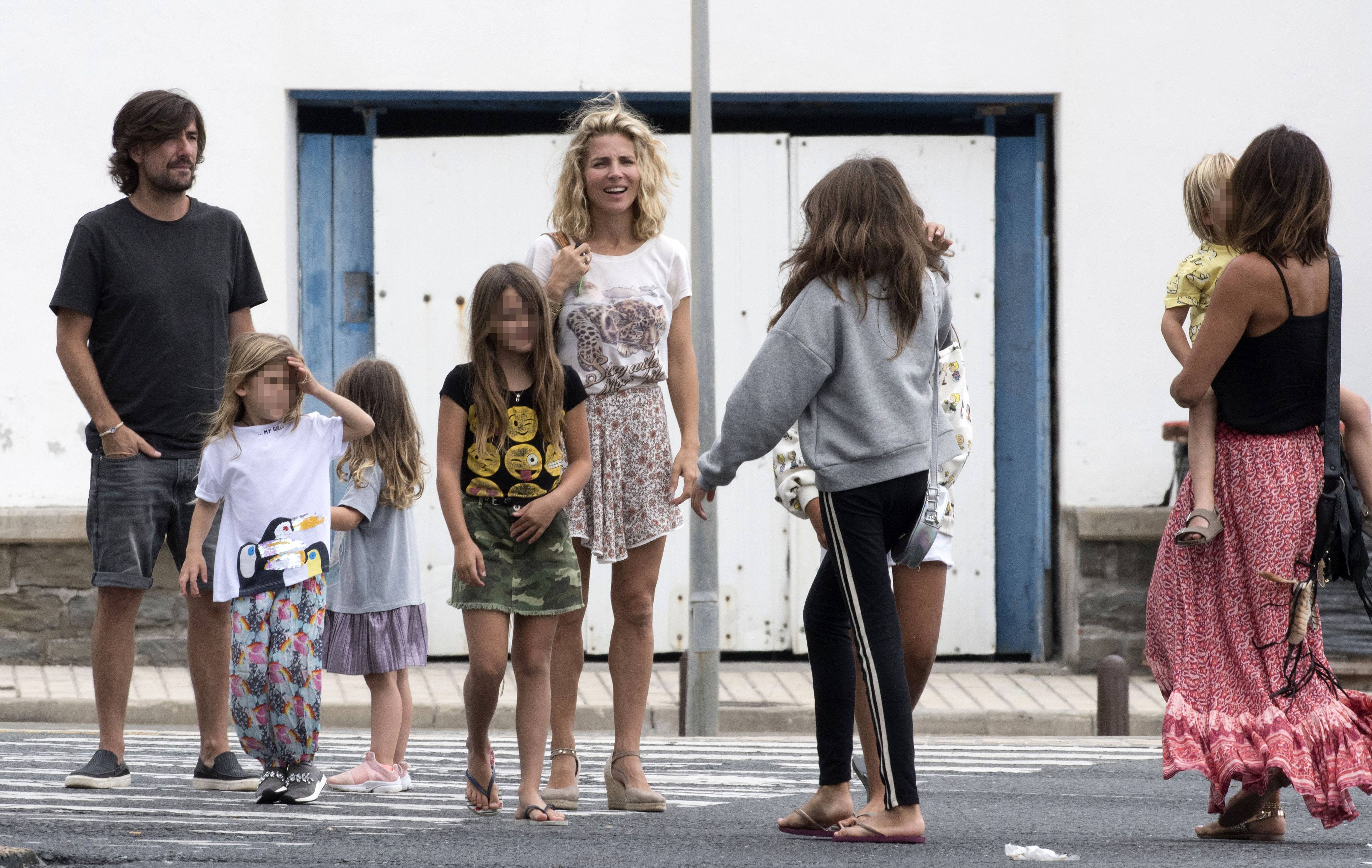 Luciana Damon spends time with daughters Alexia, Isabella, Gia, and Stella during a family outing in Getaria, Spain, alongside Elsa Pataky and Gelete Nieto. | Source: Getty Images