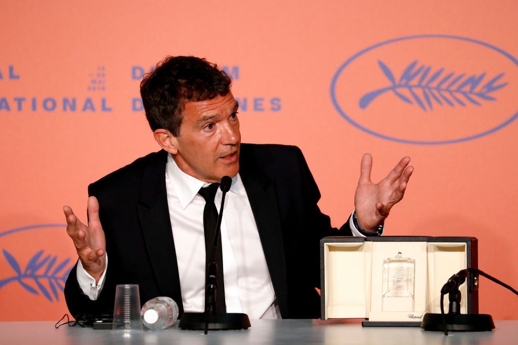 Antonio Banderas asiste a la Conferencia de Prensa de la Ceremonia de Clausura durante el 72º Festival de Cannes, el 25 de mayo de 2019 en Cannes, Francia. | Imagen: Getty Images.