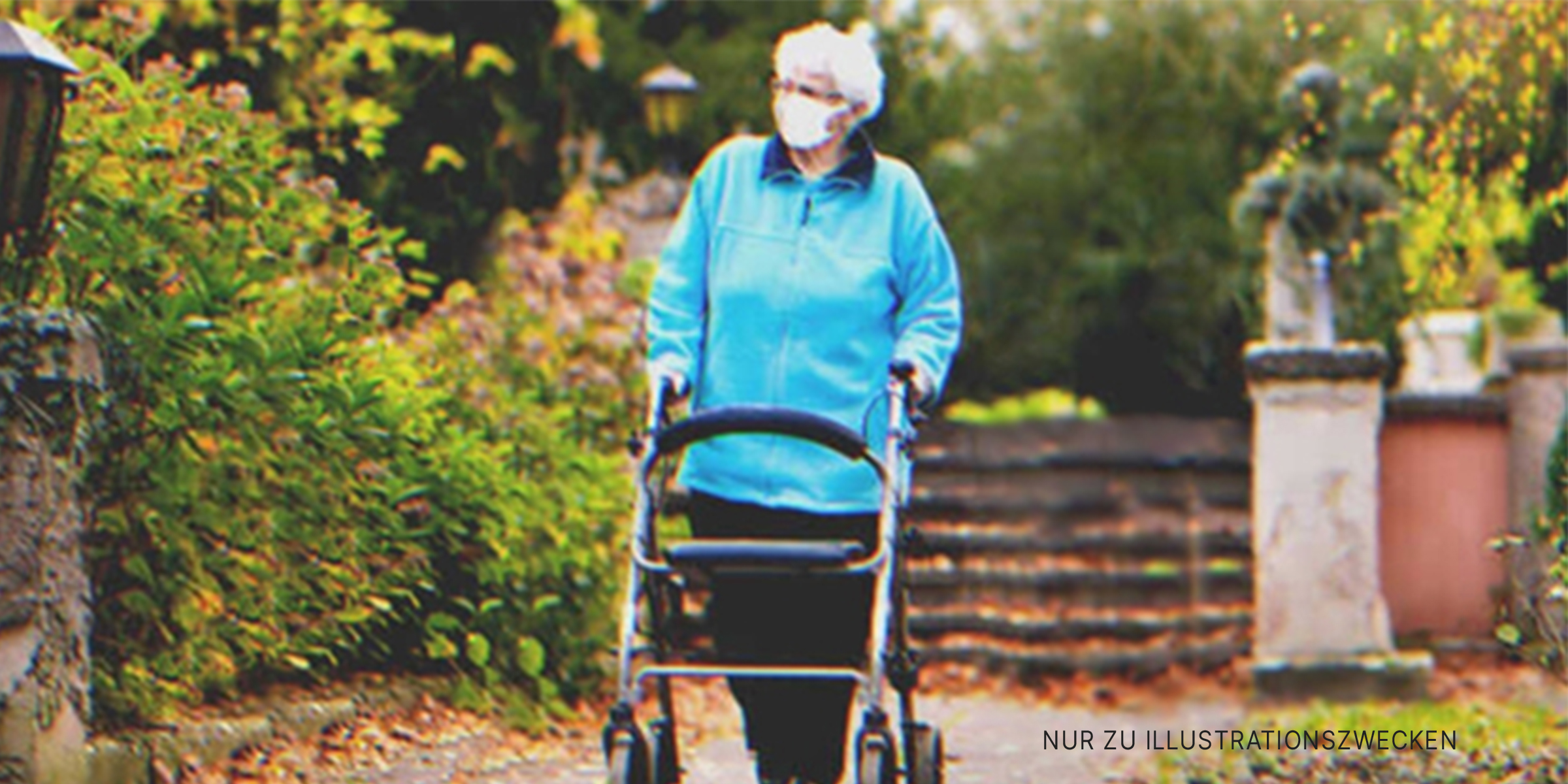Alte Frau mit Rollator | Quelle: Shutterstock