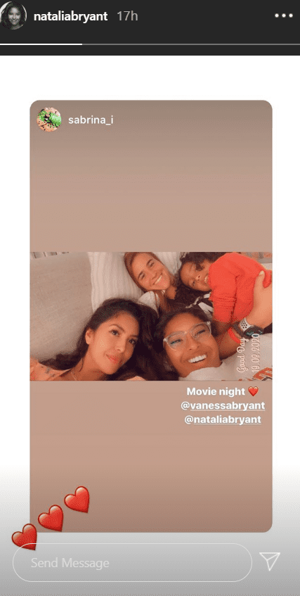 The Bryants enjoying a movie night with Ionescu | Photo: Instagram/nataliabryant