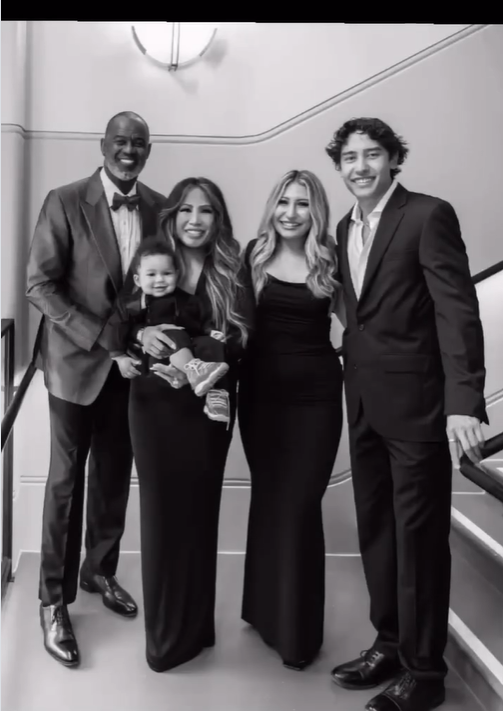 Brian McKnight and his family in a black-and-white photo, from a post dated June 16, 2024. | Source: Instagram/brianmcknight23