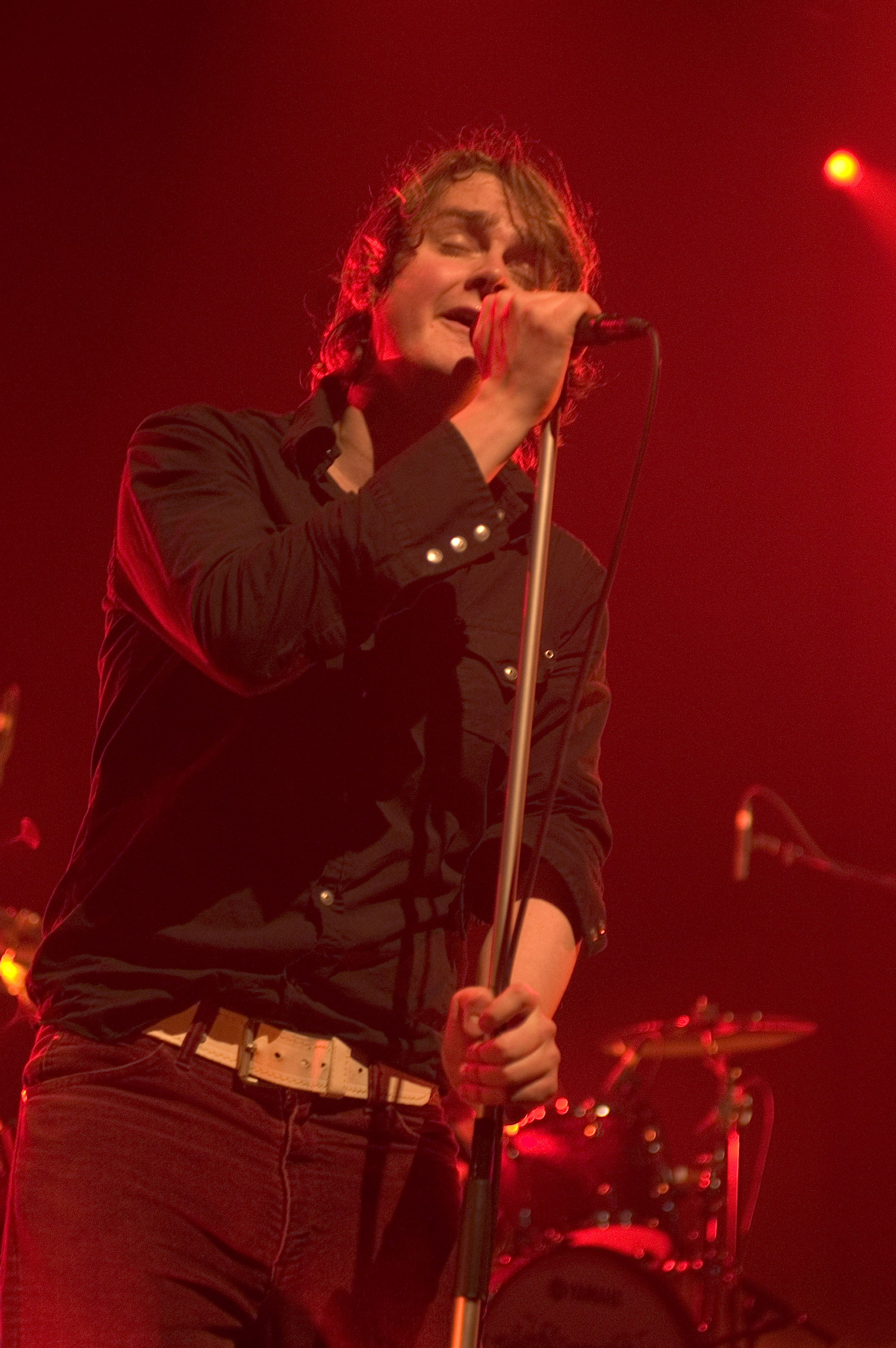 The 2000s heartthrob performing at the Riviera Theater in Chicago, Illinois, on February 17, 2005. | Source: Getty Images