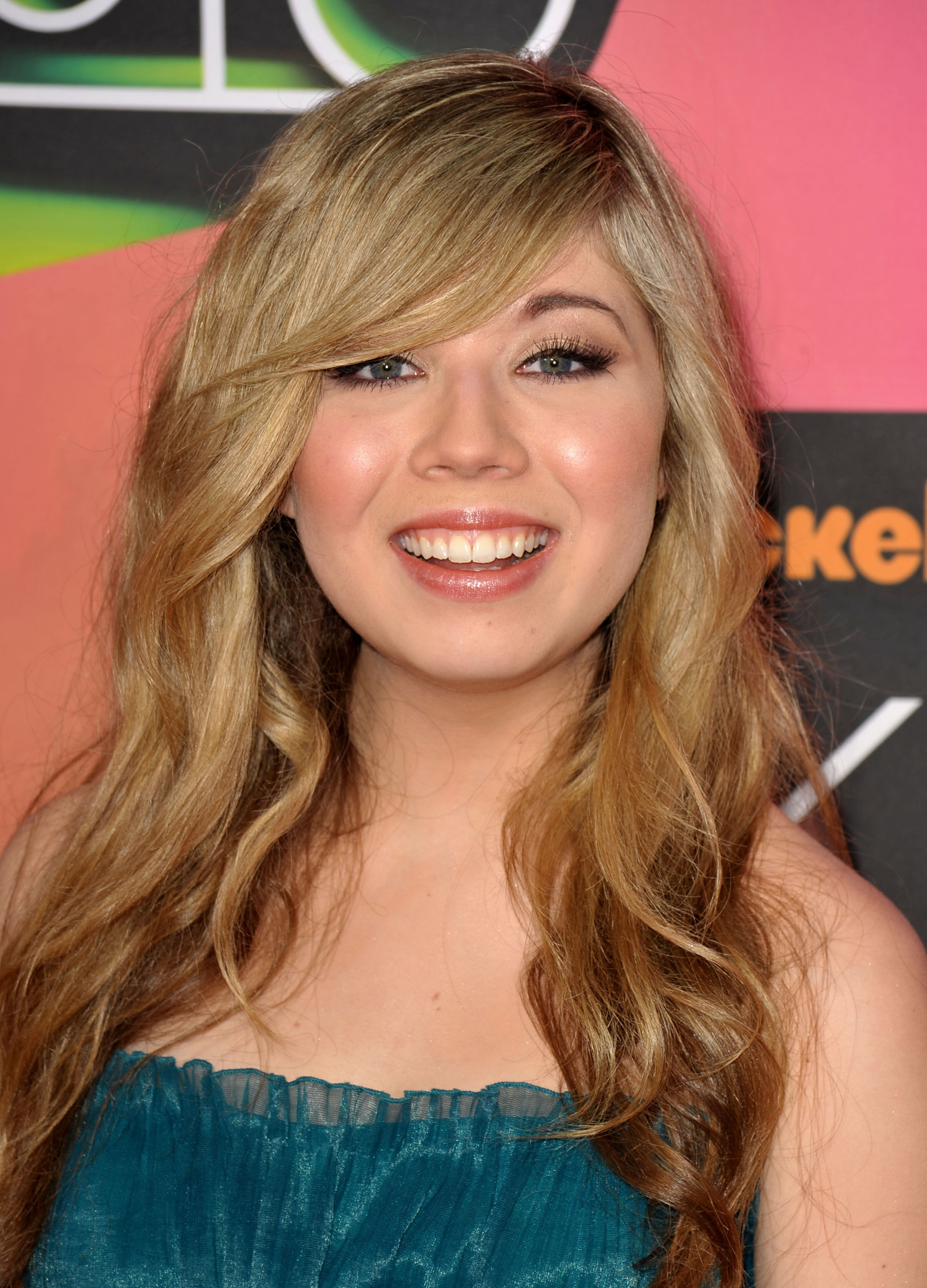 Jennette McCurdy attends the 23rd annual Kid's Choice Awards on March 27, 2010 in Los Angeles, California | Source: Getty Images