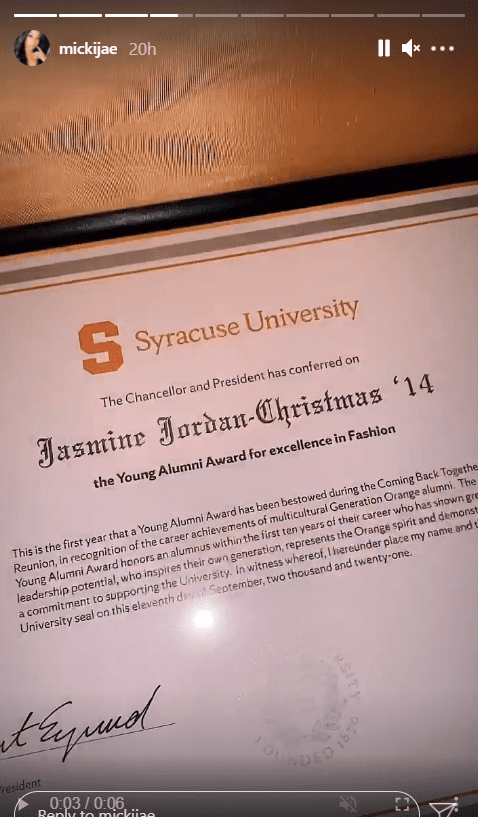 Jasmine Jordan shows off an award certificate on her instagram | Photo: Instagram/mickijae