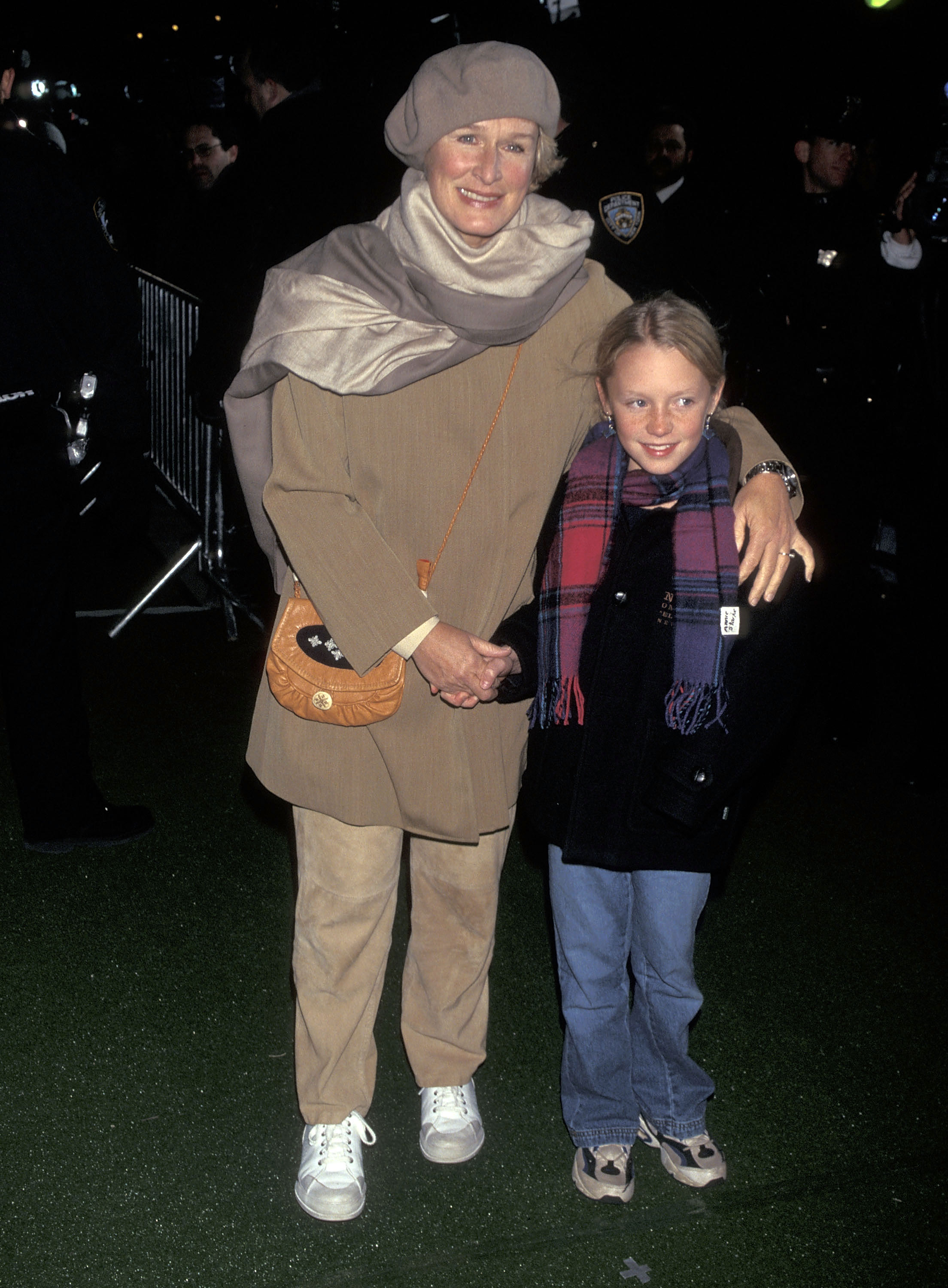 Glenn Close and her daughter Annie Starke at the "Flubber" New York City Premiere on November 16, 1997 | Source: Getty Images