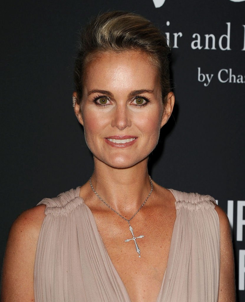 Laeticia Hallyday participe à la Pink Party 2013 au Hangar 8 le 19 octobre 2013 à Santa Monica, en Californie. | Photo : Getty Images