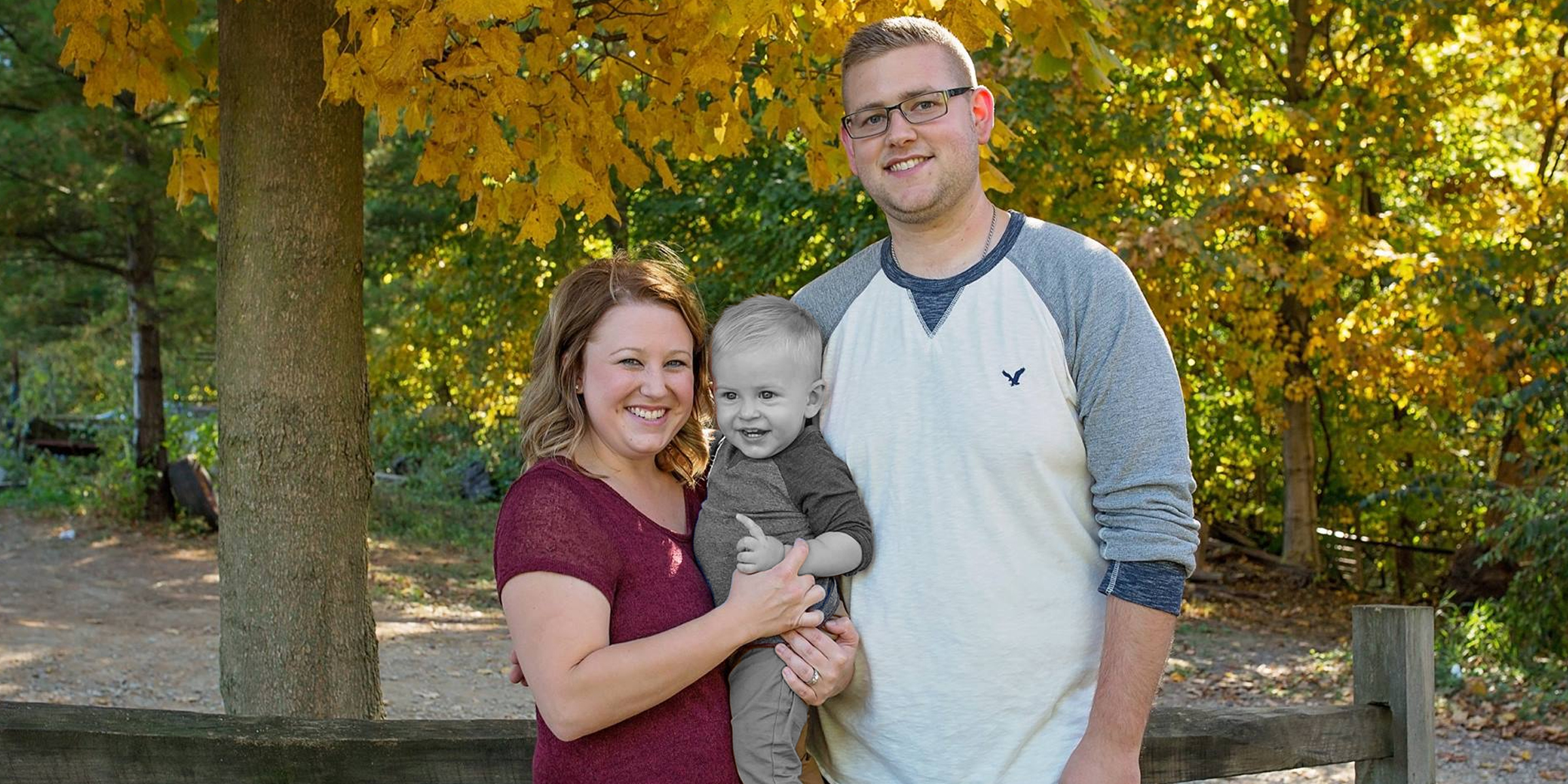 Grayson with his parents, Kayla and Brent Dunham | Source: Facebook/KaylaDunham