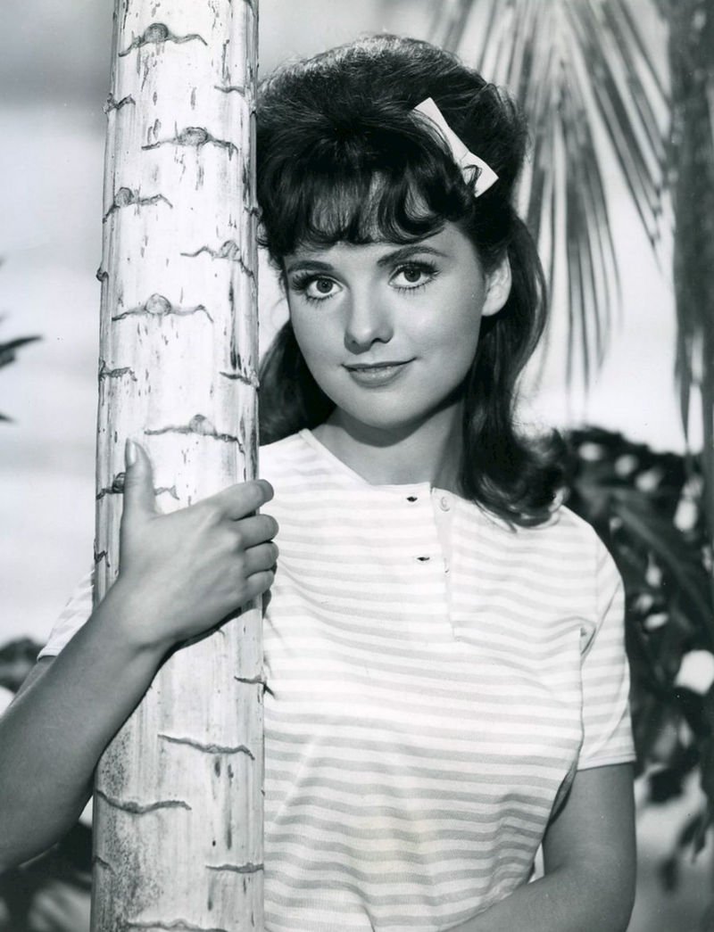 Dawn Wells as Mary Ann Summers on Gilligan's Island in 1964. | Photo: Getty Images. 