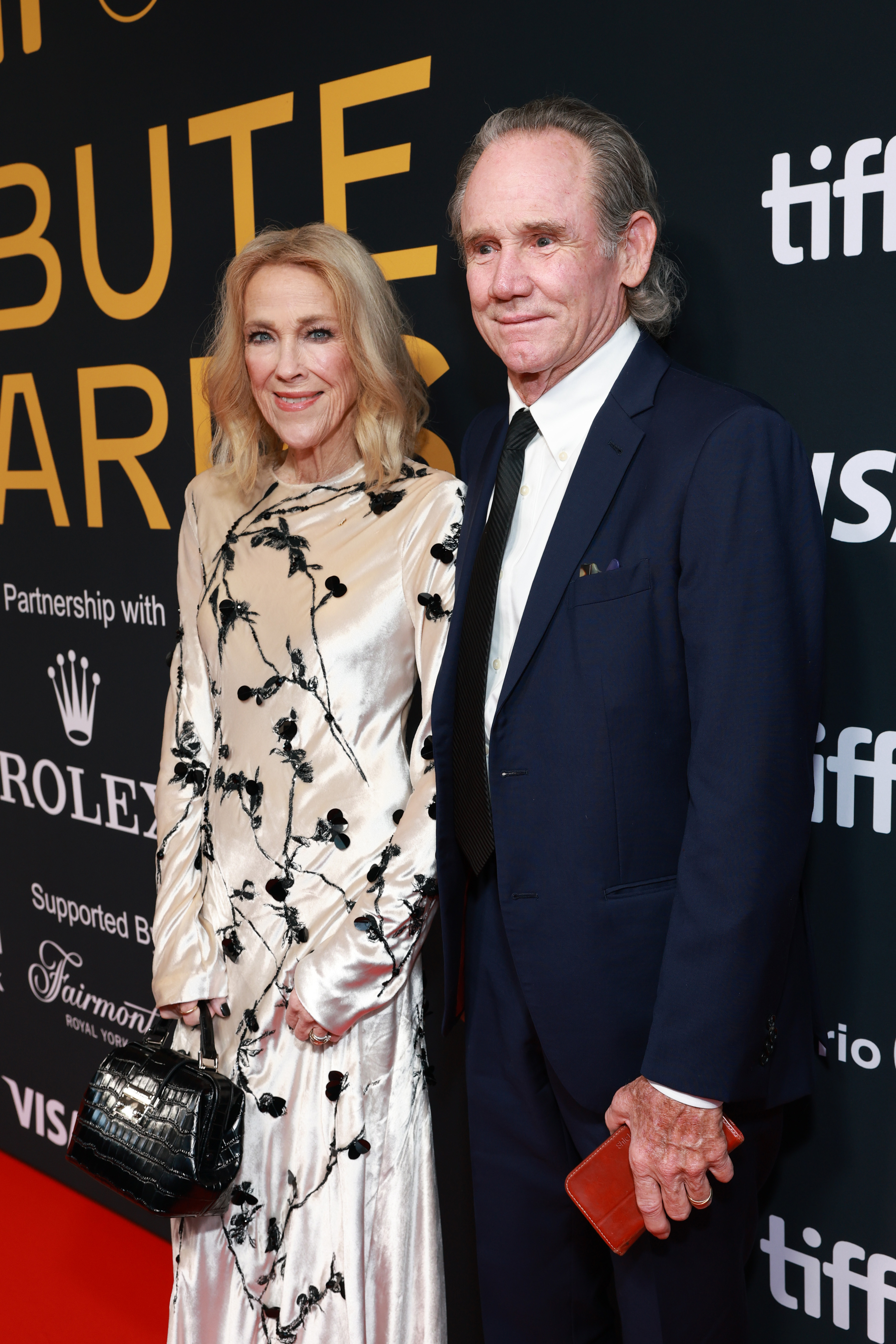 Catherine O'Hara and Bo Welch attend the TIFF Tribute Awards. | Source: Getty Image