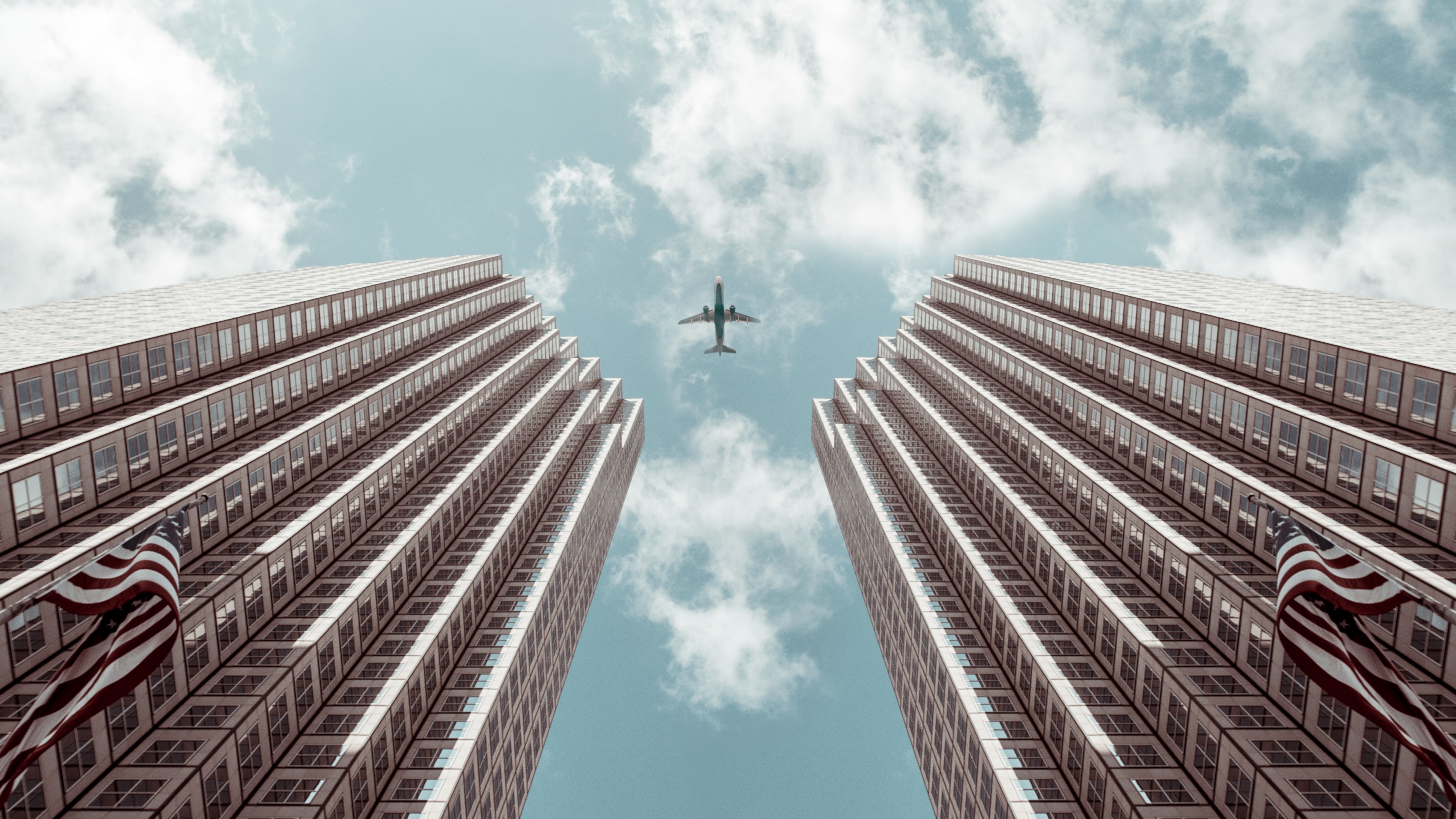 Avión entre las torres gemelas. I Foto: Pexels
