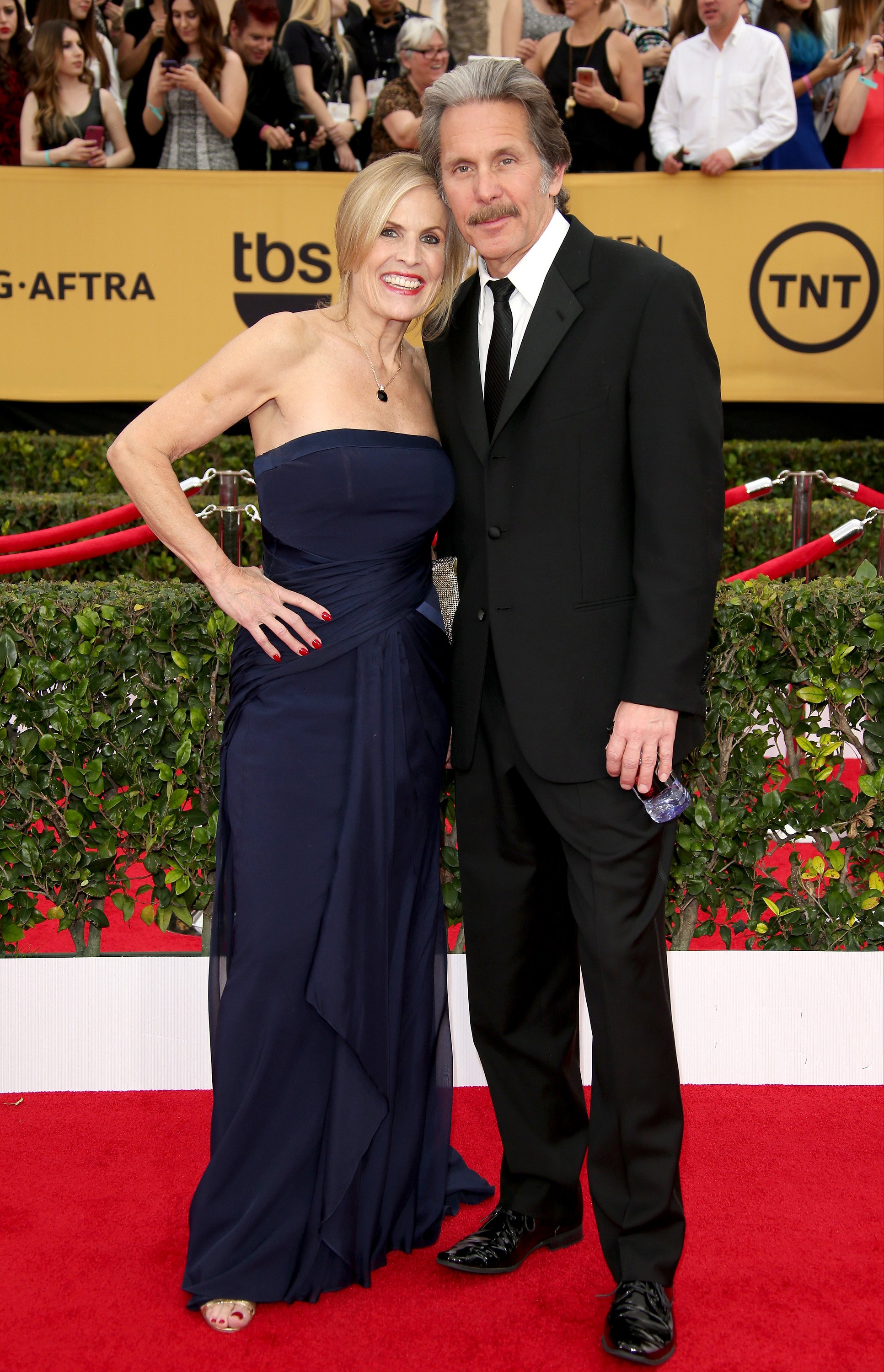 Teddi Siddall ve Gary Cole, 25 Ocak 2015'te Los Angeles, California'da The Shrine Auditorium'da TNT'nin 21. Yıllık Screen Actors Guild Awards'a katıldı.  |  Kaynak: Getty Images
