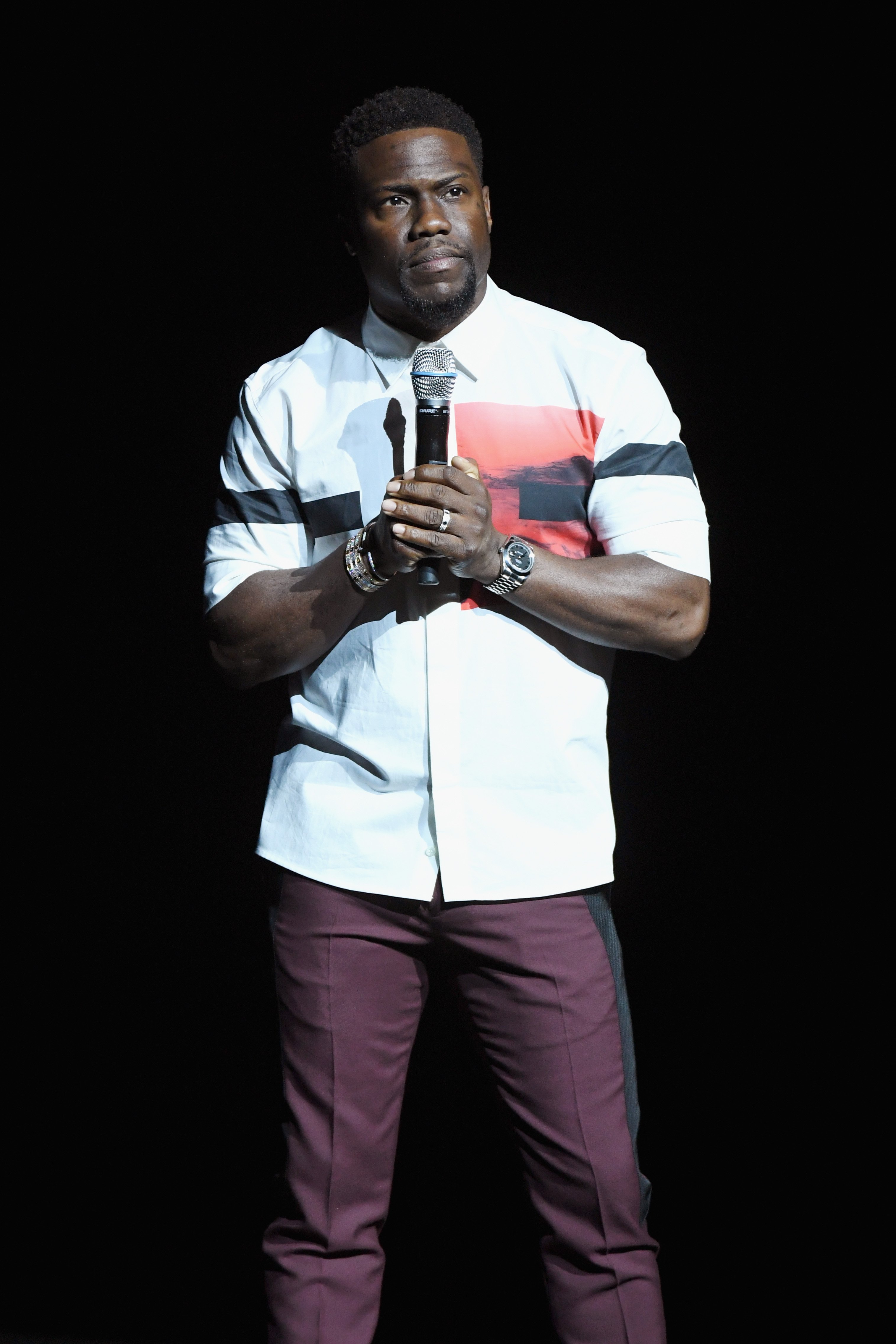 Kevin Hart speaks onstage during CinemaCon 2018 Universal Pictures Invites You to a Special Presentation Featuring Footage from its Upcoming Slate at The Colosseum at Caesars Palace. | Source: Getty Images.