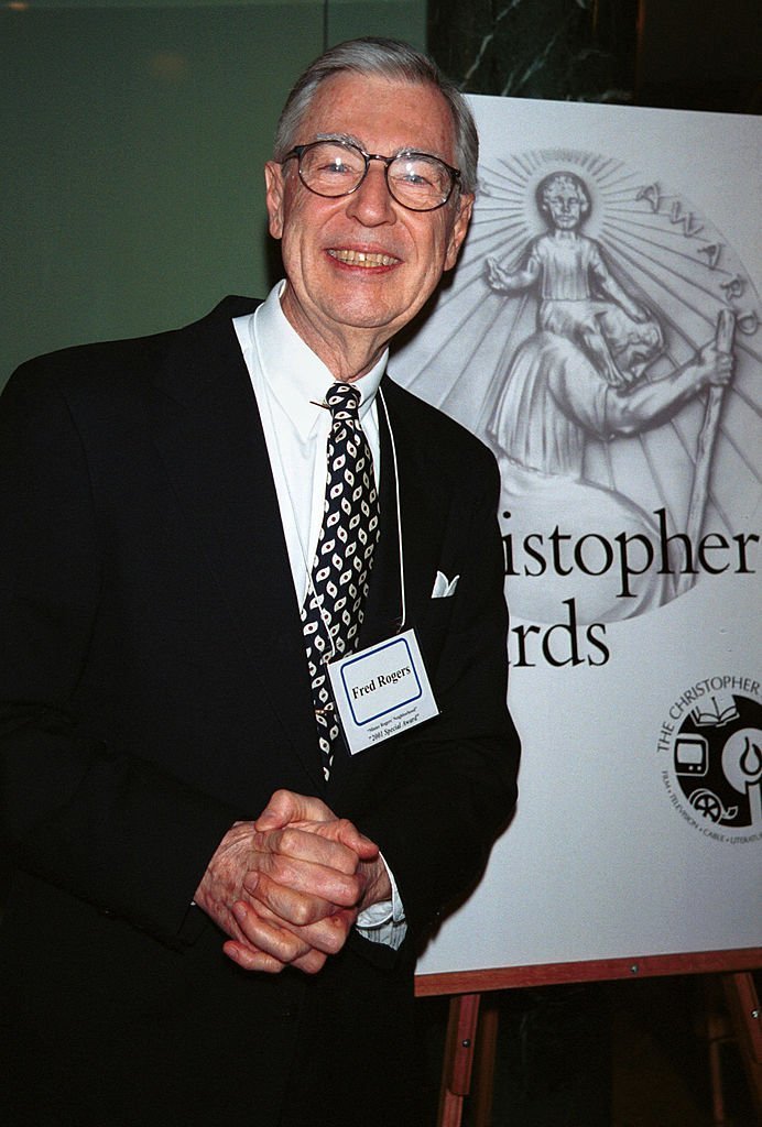 Fred Rogers of television show "Mr. Roger's Neighborhood" fame attends the presentation ceremony of the Christopher Awards February 22, 2001 in New York City. | Photo: Getty Images