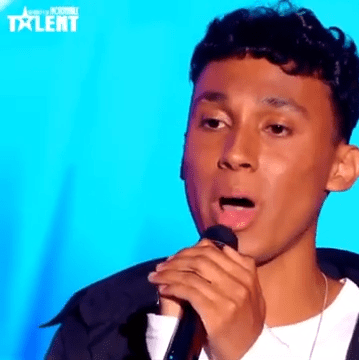 Damien et sa reprise émouvante de «Papaoutai» - La France a un incroyable talent 2019. | Photo : Youtube/Léa Hrt
