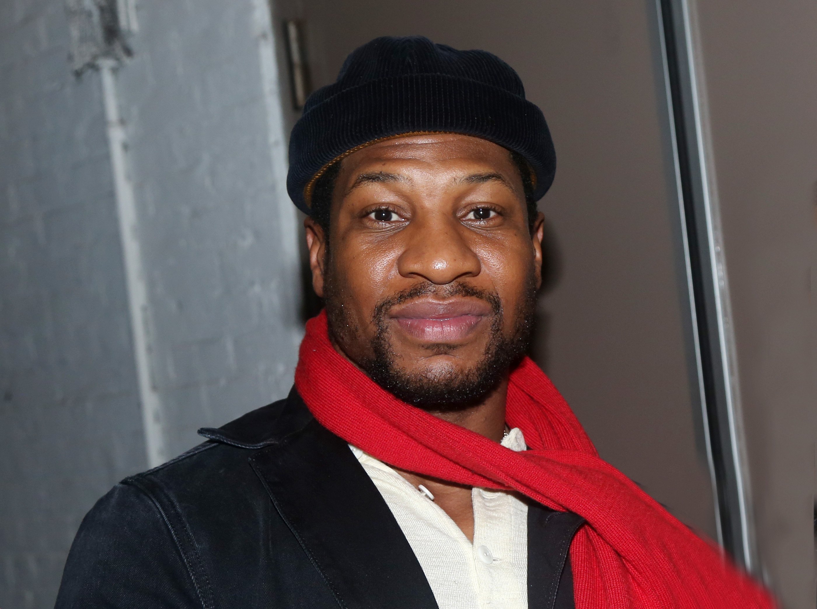 Jonathan Majors backstage at "The Piano Lesson" play on Broadway at The Barrymore Theater in New York City, New York, on December 8, 2022. | Source: Getty Images