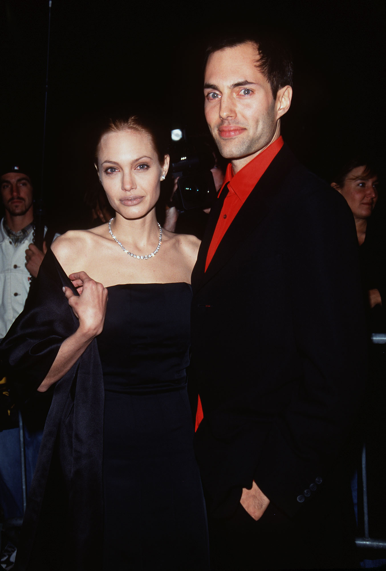 Angelina Jolie and James Haven at "The Bone Collector" premiere on October 28, 1999, in New York. | Source: Getty Images