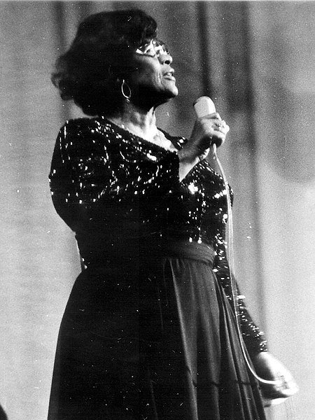 Ella Fitzgerald during a concert on October 17th 1975 in Cologne. | Source: Wikimedia Commons