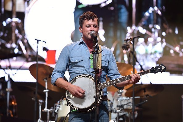 Evan Felker  performing  at Xfinity Center in Mansfield, Massachusetts. | Photo: Getty Images