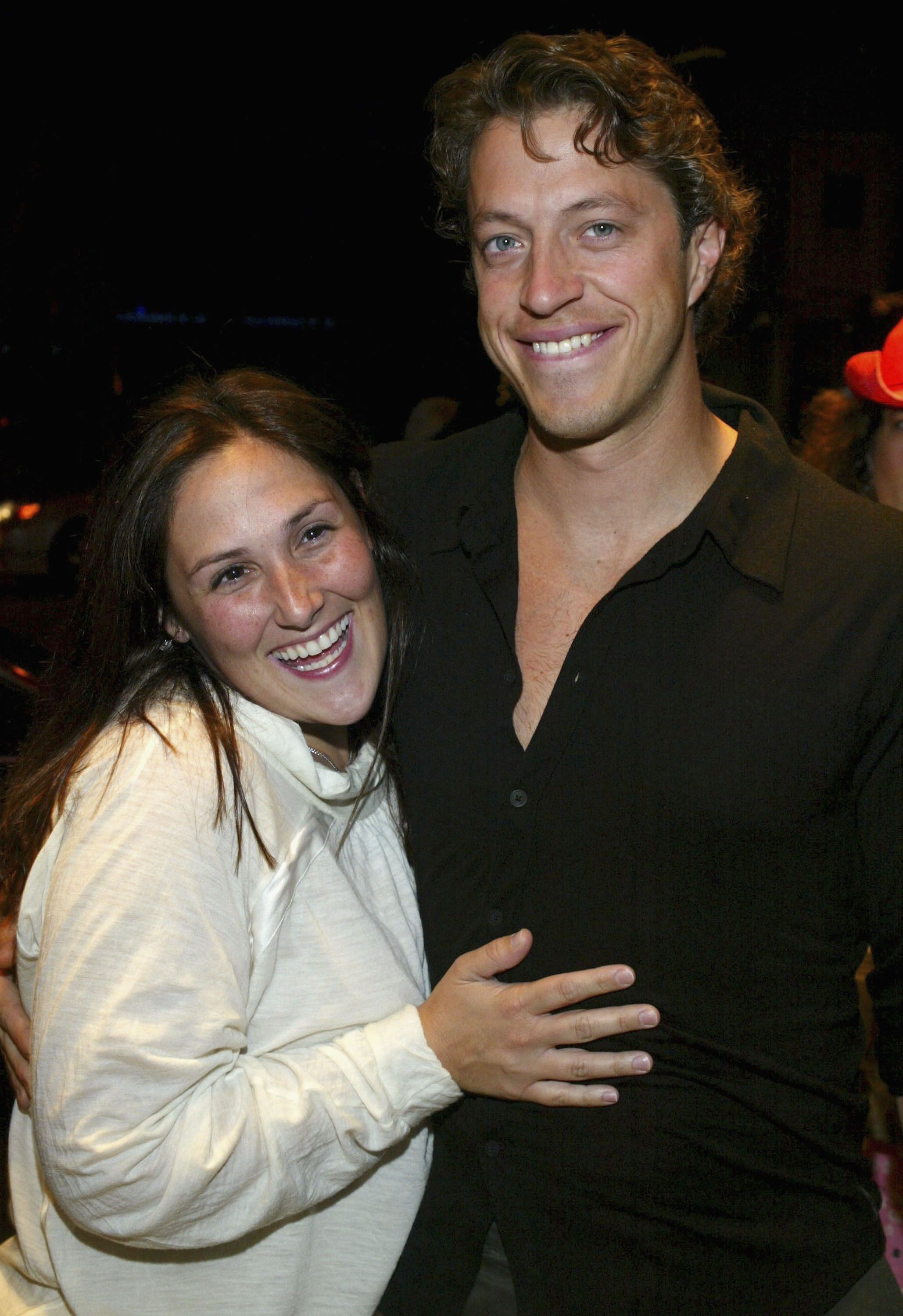 Ricki Lake and Rob Sussman arrive to the "Painted Turtle Camp" Bingo Benefit at The Roxy Theatre on February 16, 2005 in Los Angeles, California. The event featured a Celebrity Bingo Game and Auction to benefit the "Painted Turtle Camp" for children. | Source: Getty Images