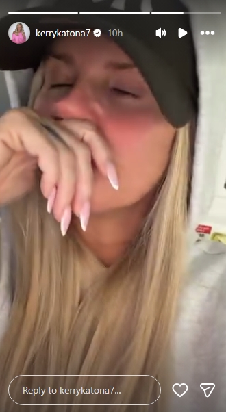 At one point in the clip, Katona covered her mouth and shut her eyes, appearing emotional and fatigued. | Source: Instagram/kerrykatona7