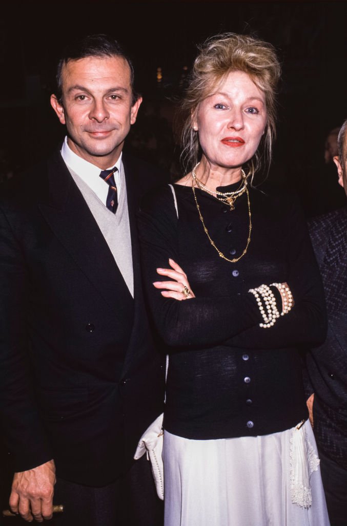 Roland Giraud et sa femme lors d'une soirée à Paris en décembre 1988. l Source : Getty Images Roland Giraud et sa femme lors d'une soirée à Paris en décembre 1988. l Source : Getty Images